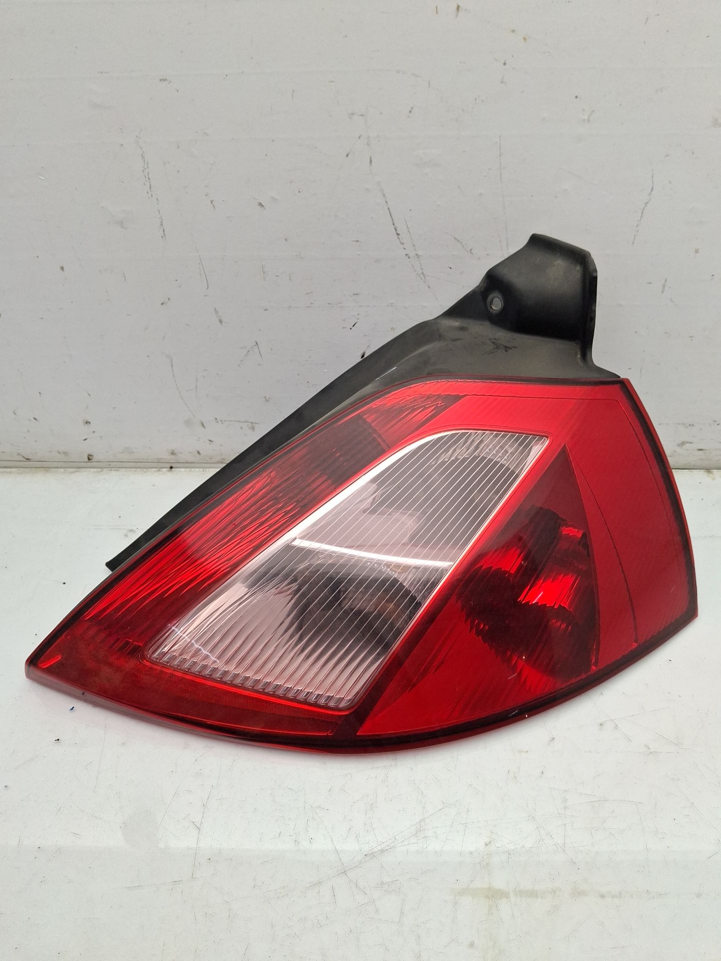 ALETA DELANTERA IZQUIERDA RENAULT MEGANE 