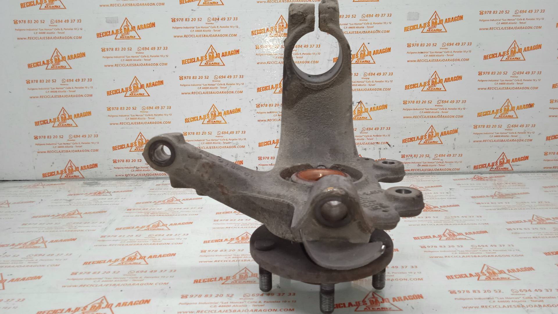 MANGUETA DELANTERA IZQUIERDA FORD FOCUS KKDA