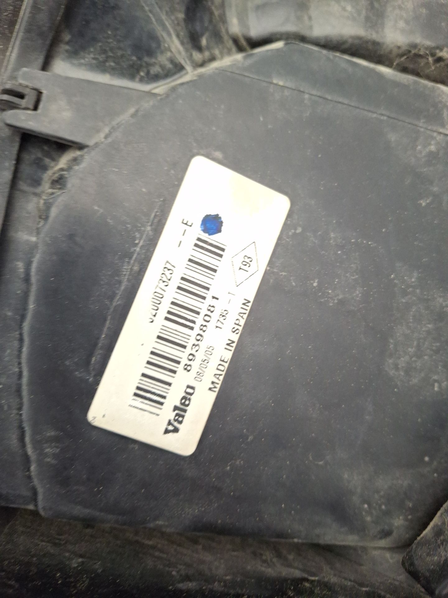 ALETA DELANTERA IZQUIERDA RENAULT MEGANE 