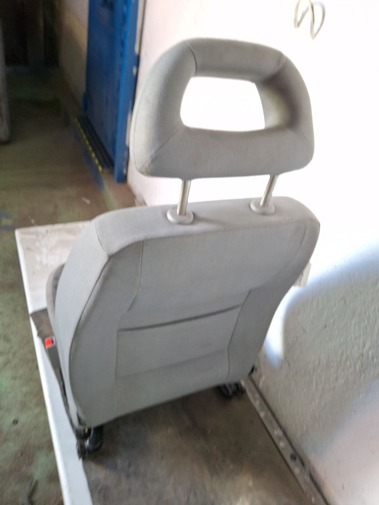 ASIENTO DELANTERO DERECHO VOLKSWAGEN NEW 