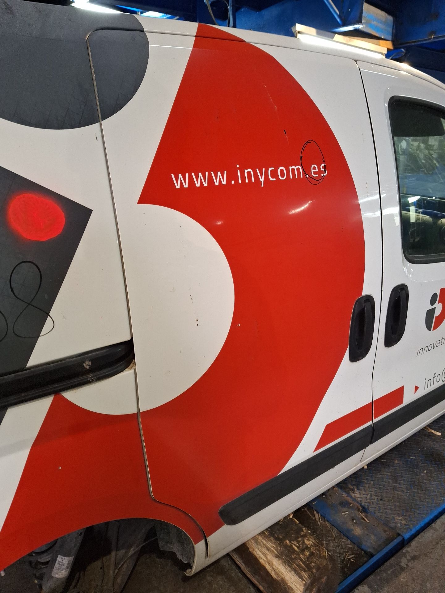 PUERTA LATERAL CORREDERA DERECHA FIAT FIORINO 