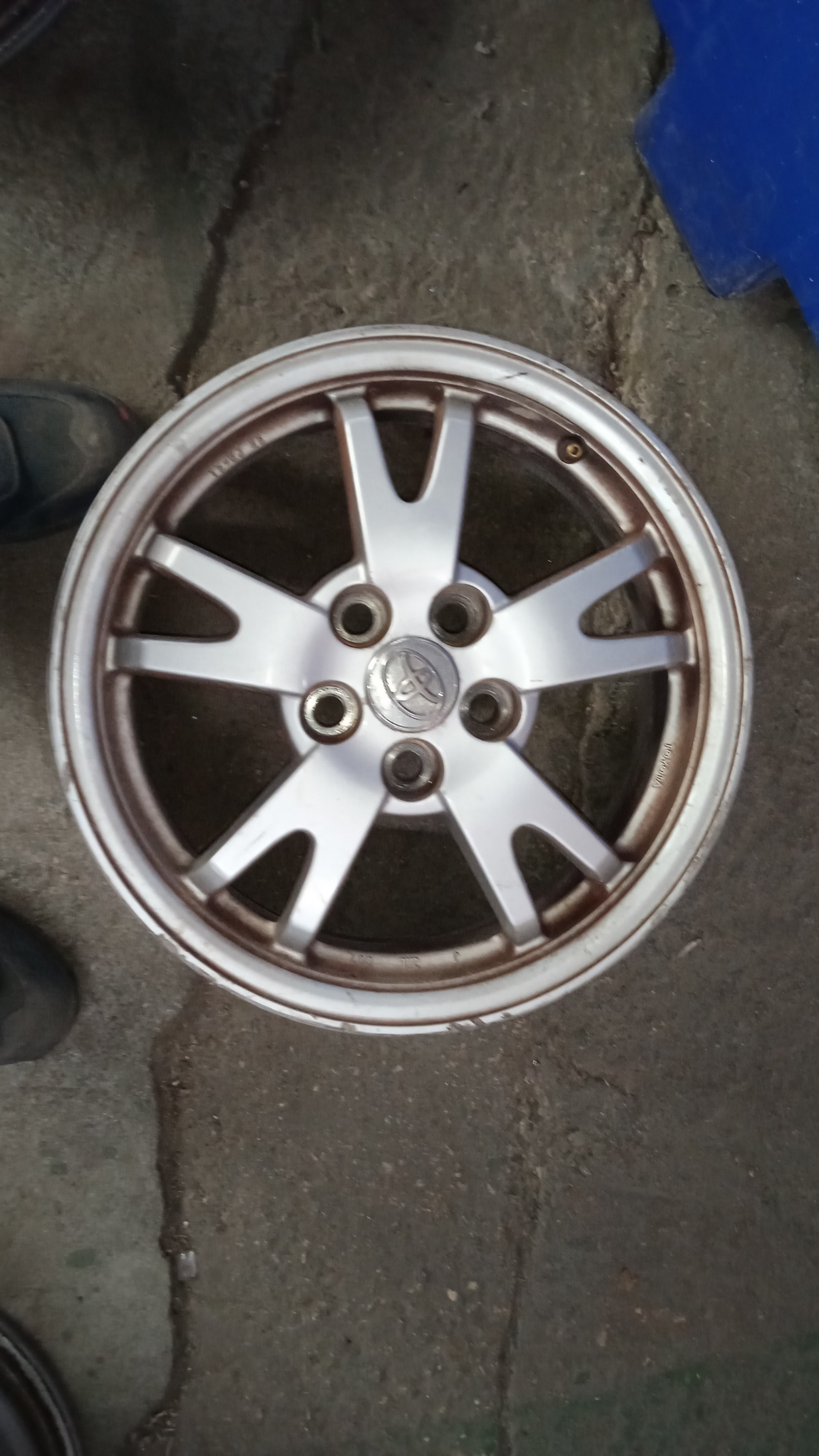 JUEGO LLANTAS TOYOTA PRIUS G 2ZR