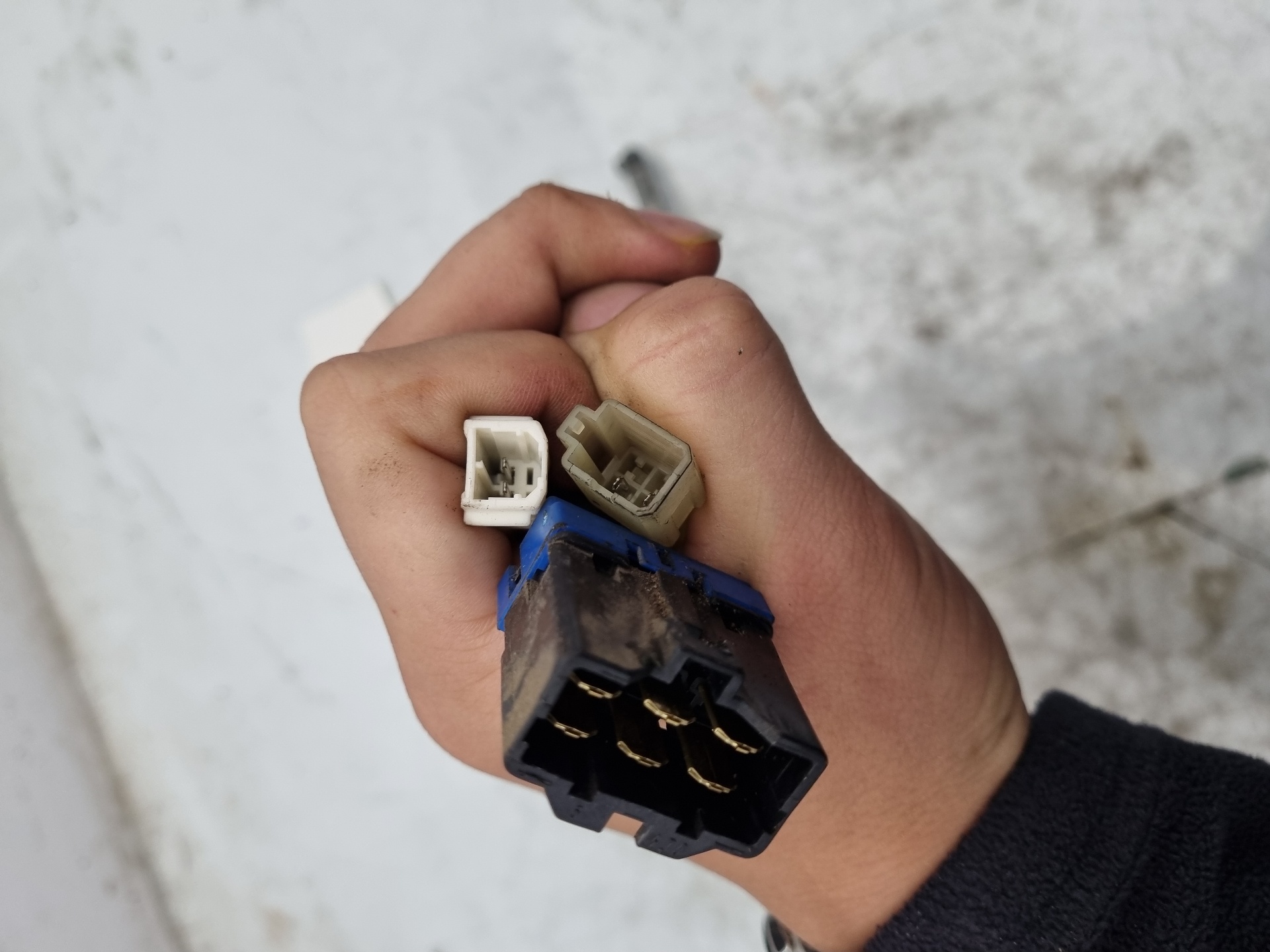 CONMUTADOR DE ARRANQUE KIA CARNIVAL D/J3