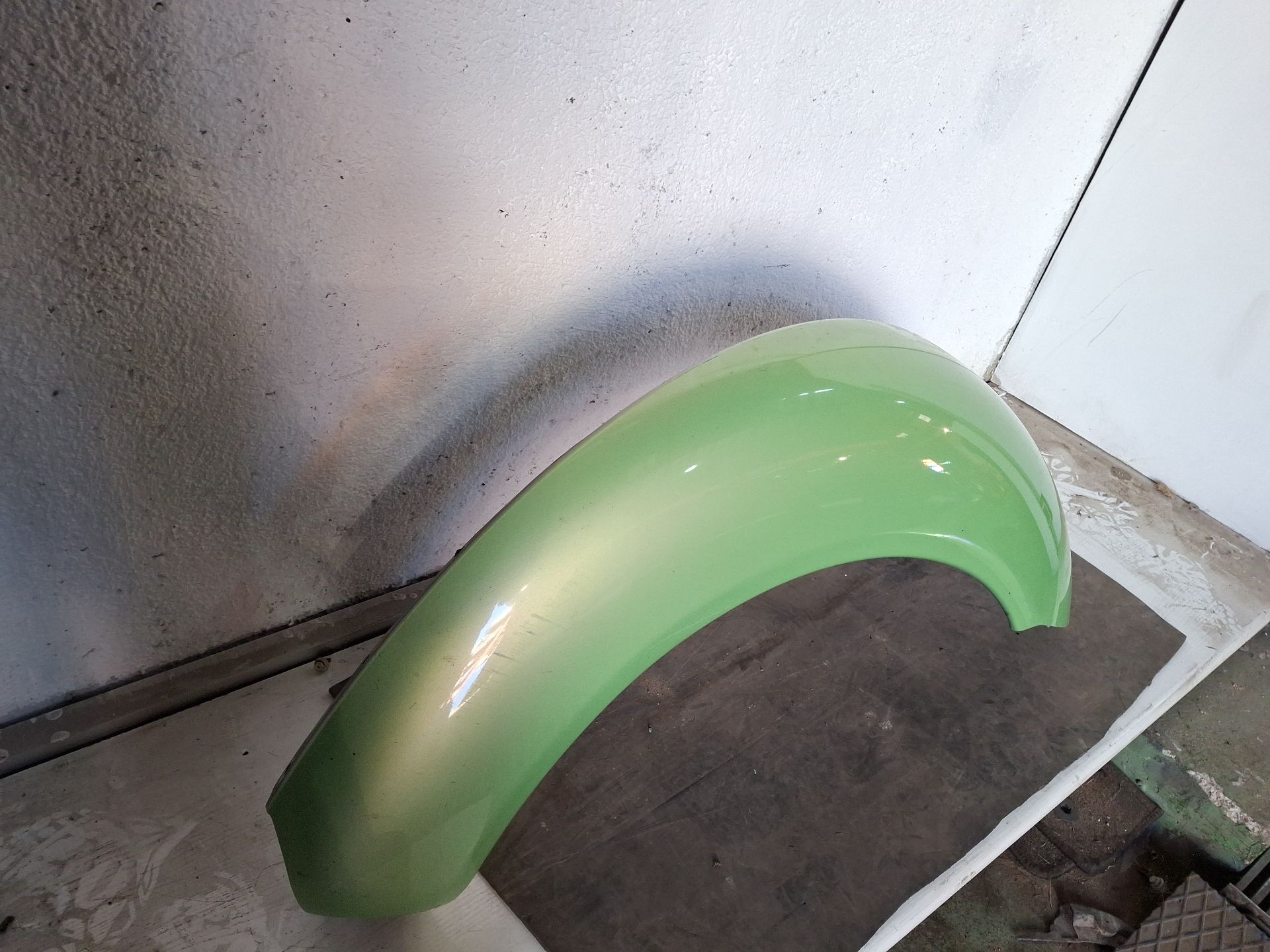 ALETIN TRASERO IZQUIERDO VOLKSWAGEN NEW 