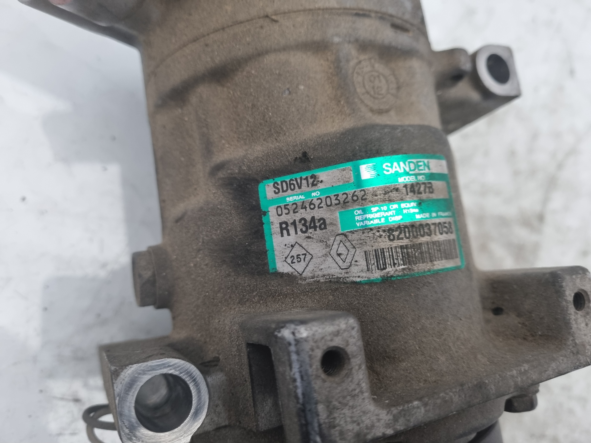 COMPRESOR AIRE ACONDICIONADO RENAULT CLIO D4F B7