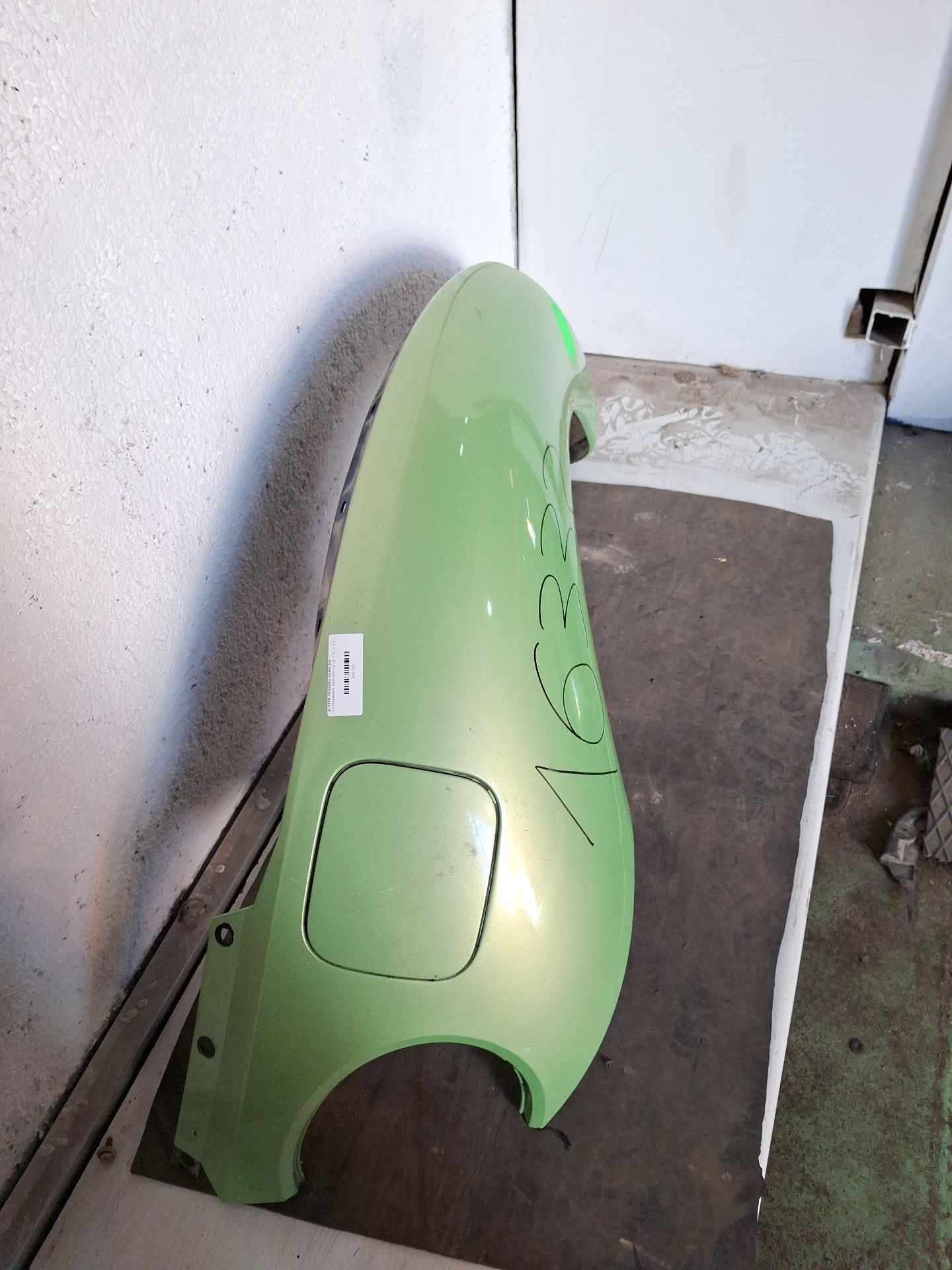 ALETIN TRASERO DERECHO VOLKSWAGEN NEW 