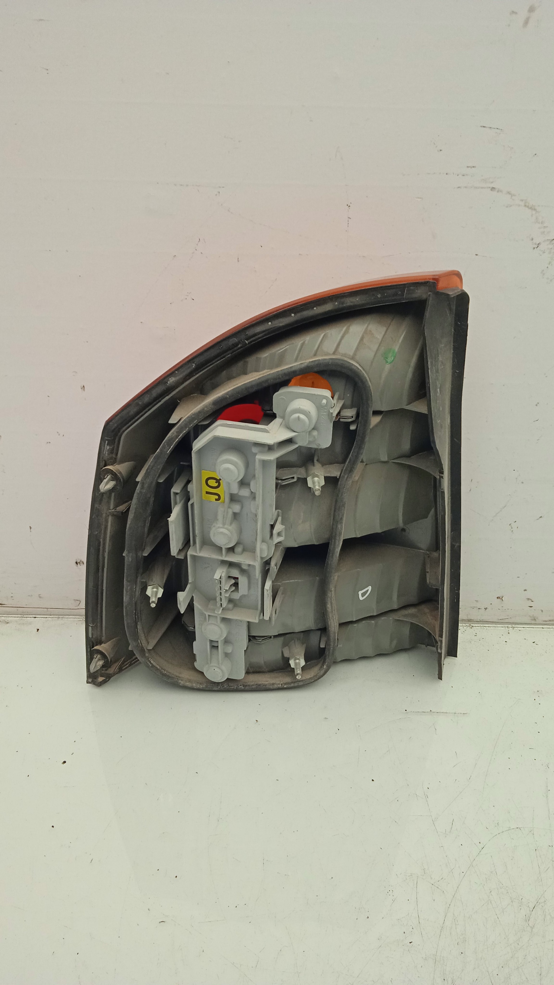 PILOTO TRASERO DERECHO OPEL VECTRA Z22SE