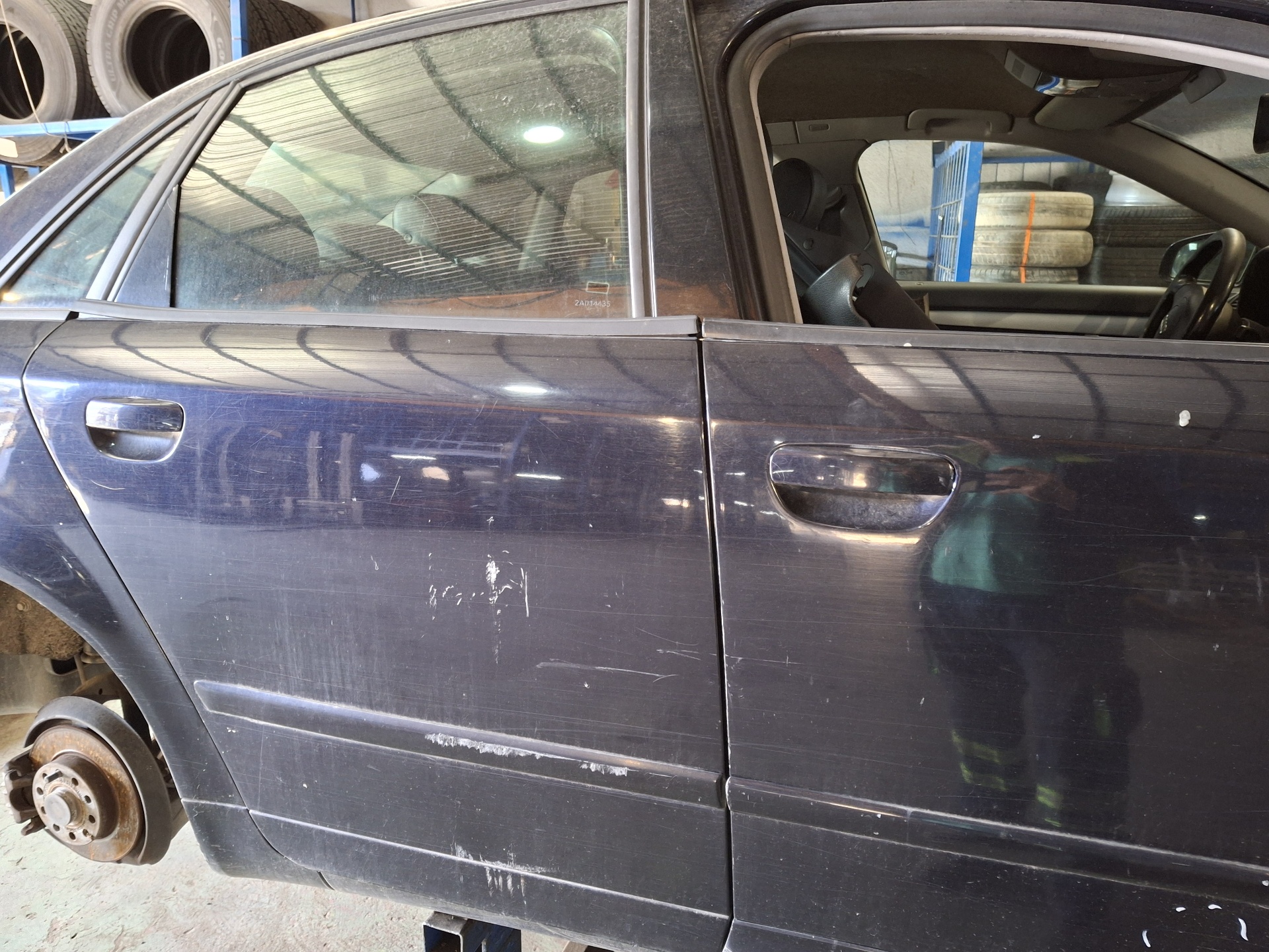 PUERTA TRASERA DERECHA AUDI A4 AWX