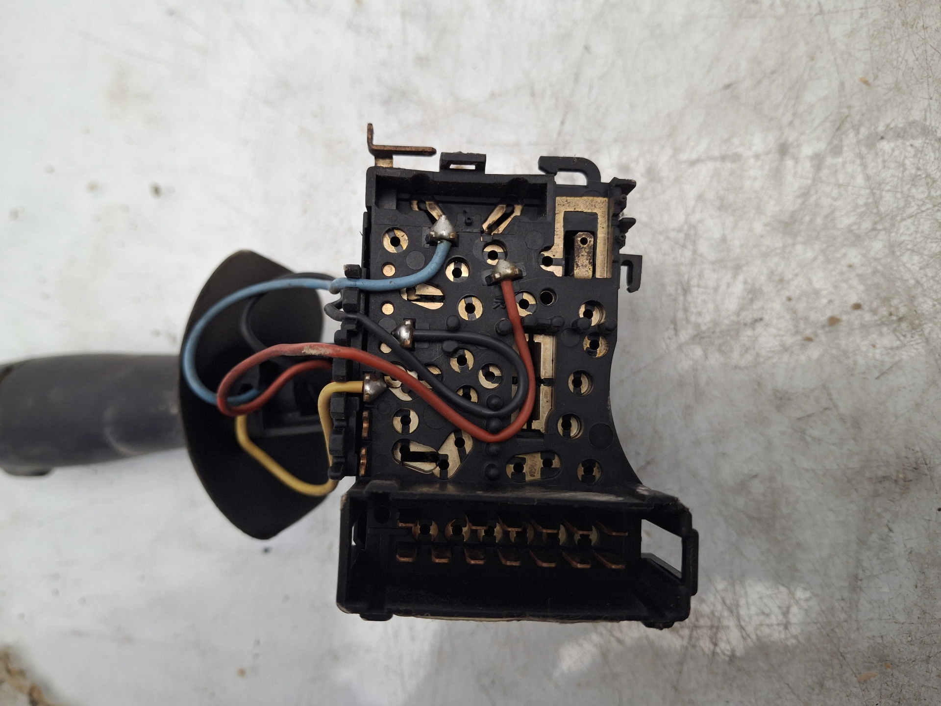 MANDO INTERMITENTES RENAULT TWINGO K9K 17