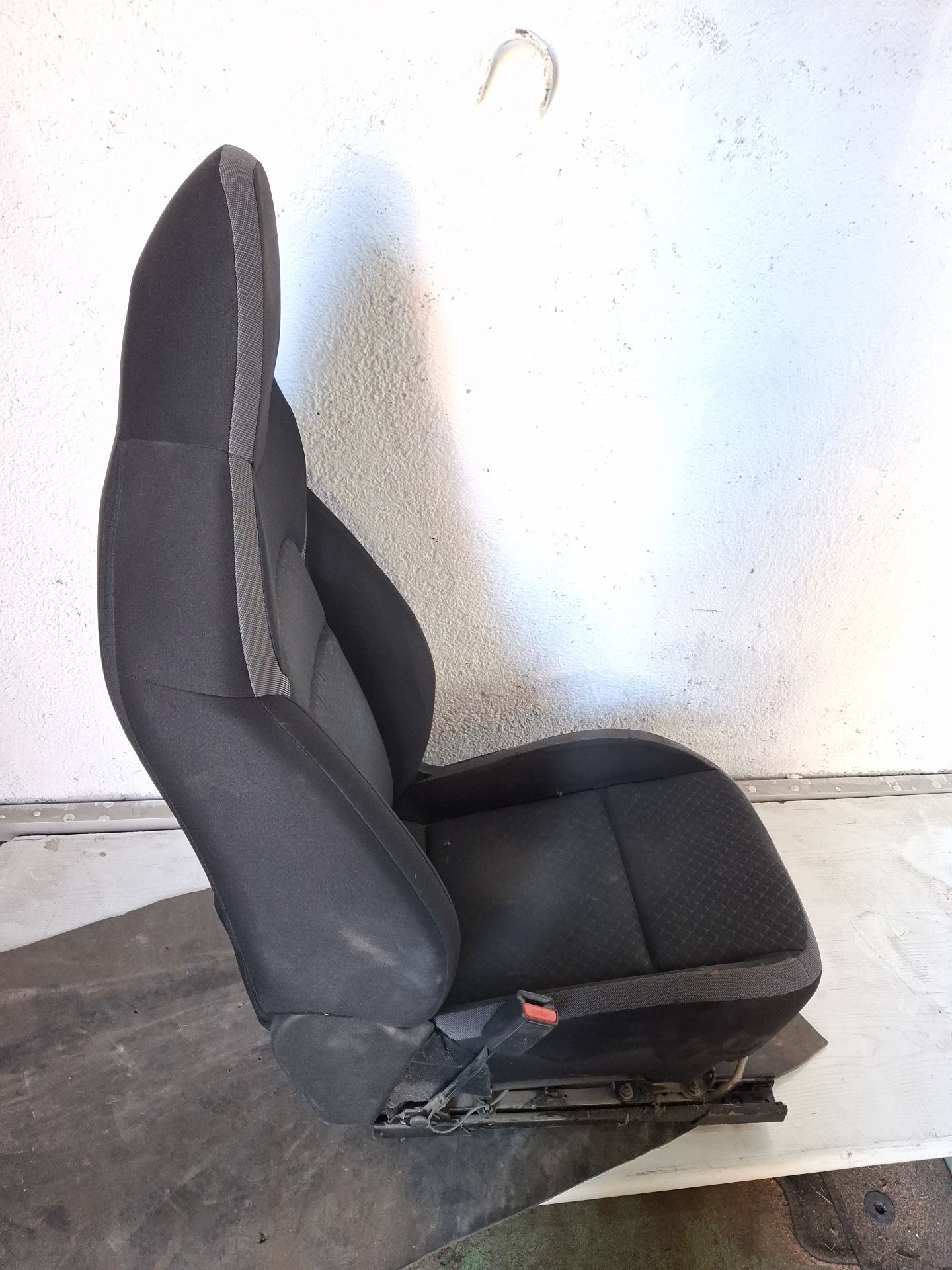 ASIENTO DELANTERO IZQUIERDO NISSAN JUKE 