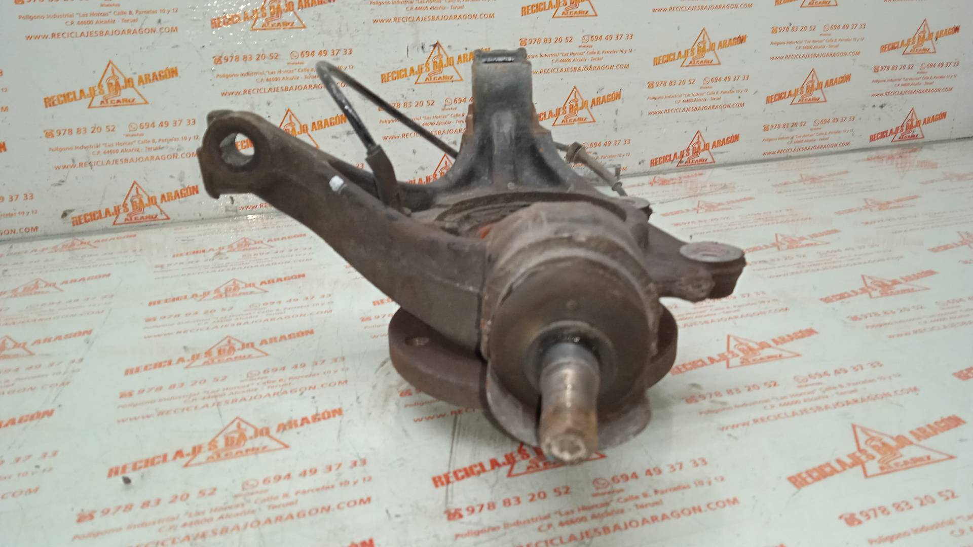 MANGUETA DELANTERA IZQUIERDA CITROEN C4 9HZ