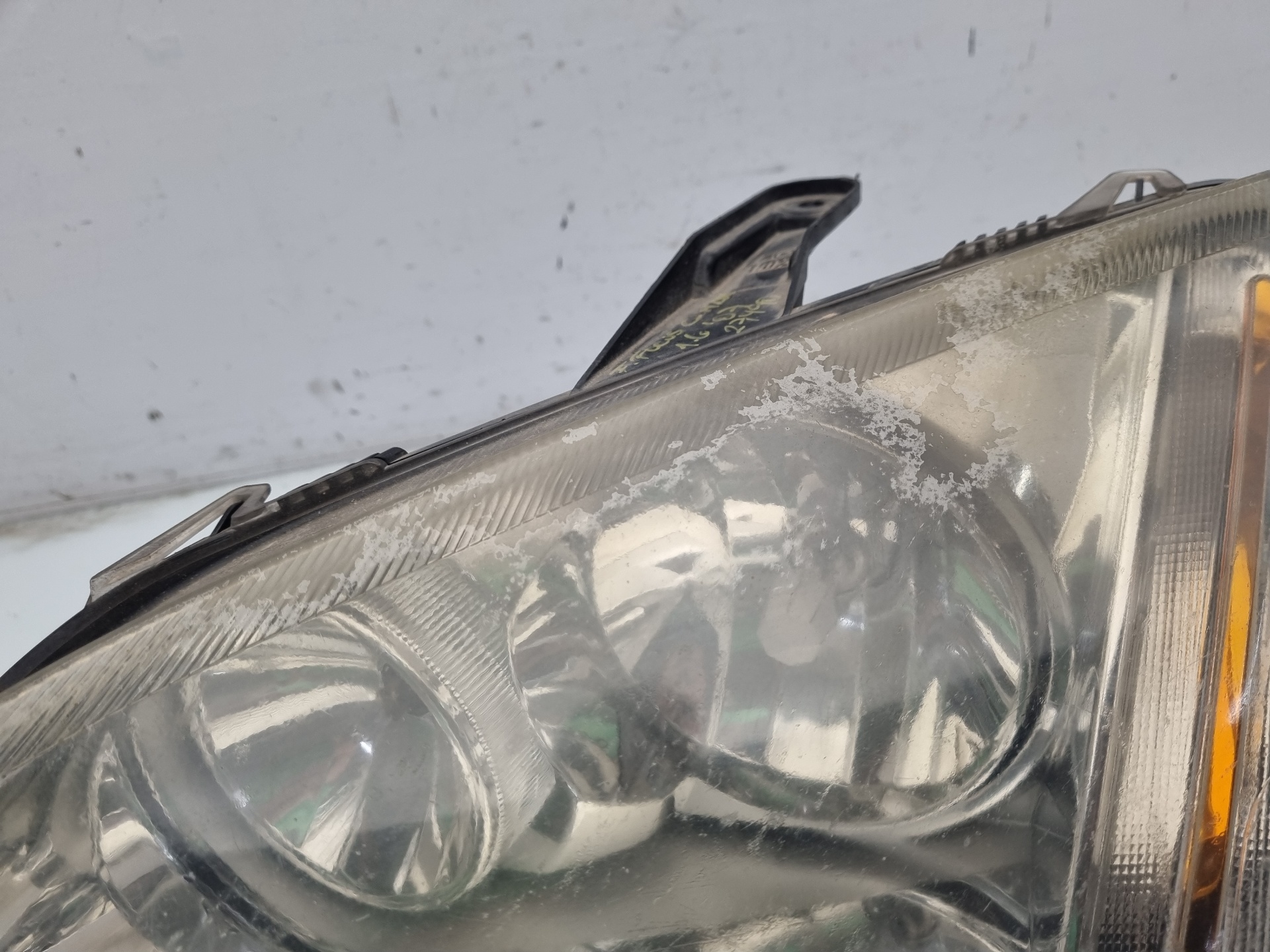 FARO IZQUIERDO FORD FOCUS KKDA