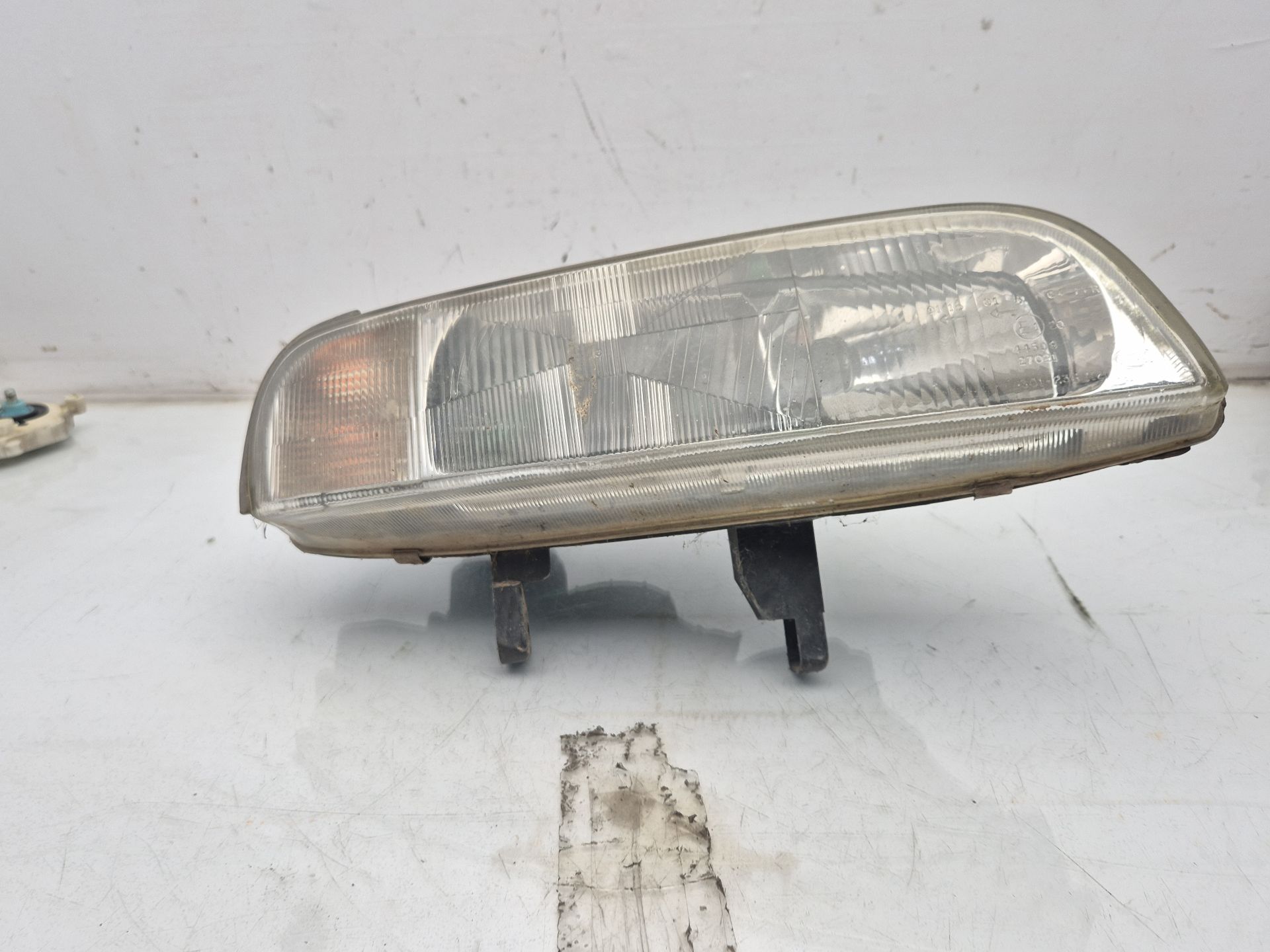 FARO DERECHO ROVER 600 