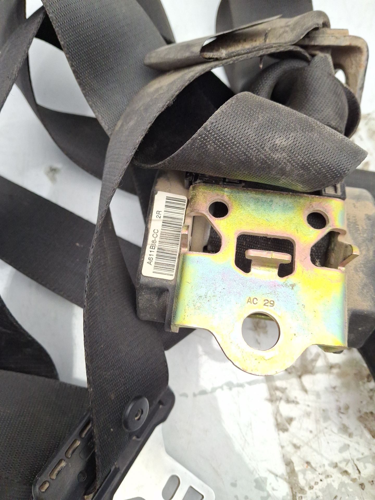 CINTURON SEGURIDAD TRAS. DCHO. FORD TOURNEO 