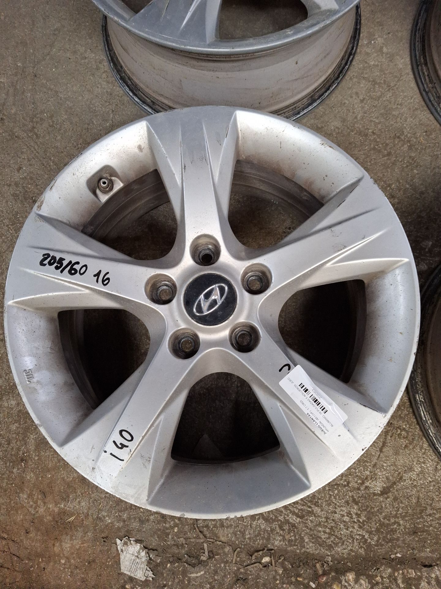 JUEGO LLANTAS HYUNDAI i40 