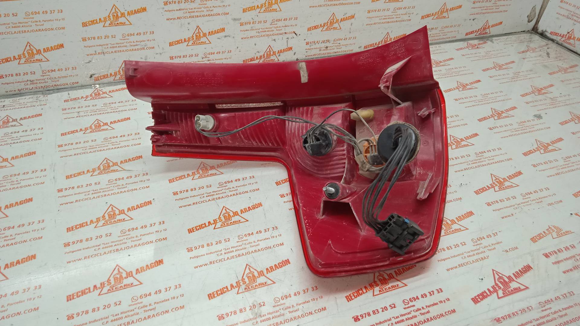 PILOTO TRASERO DERECHO CITROEN C4 BERLINA NFU