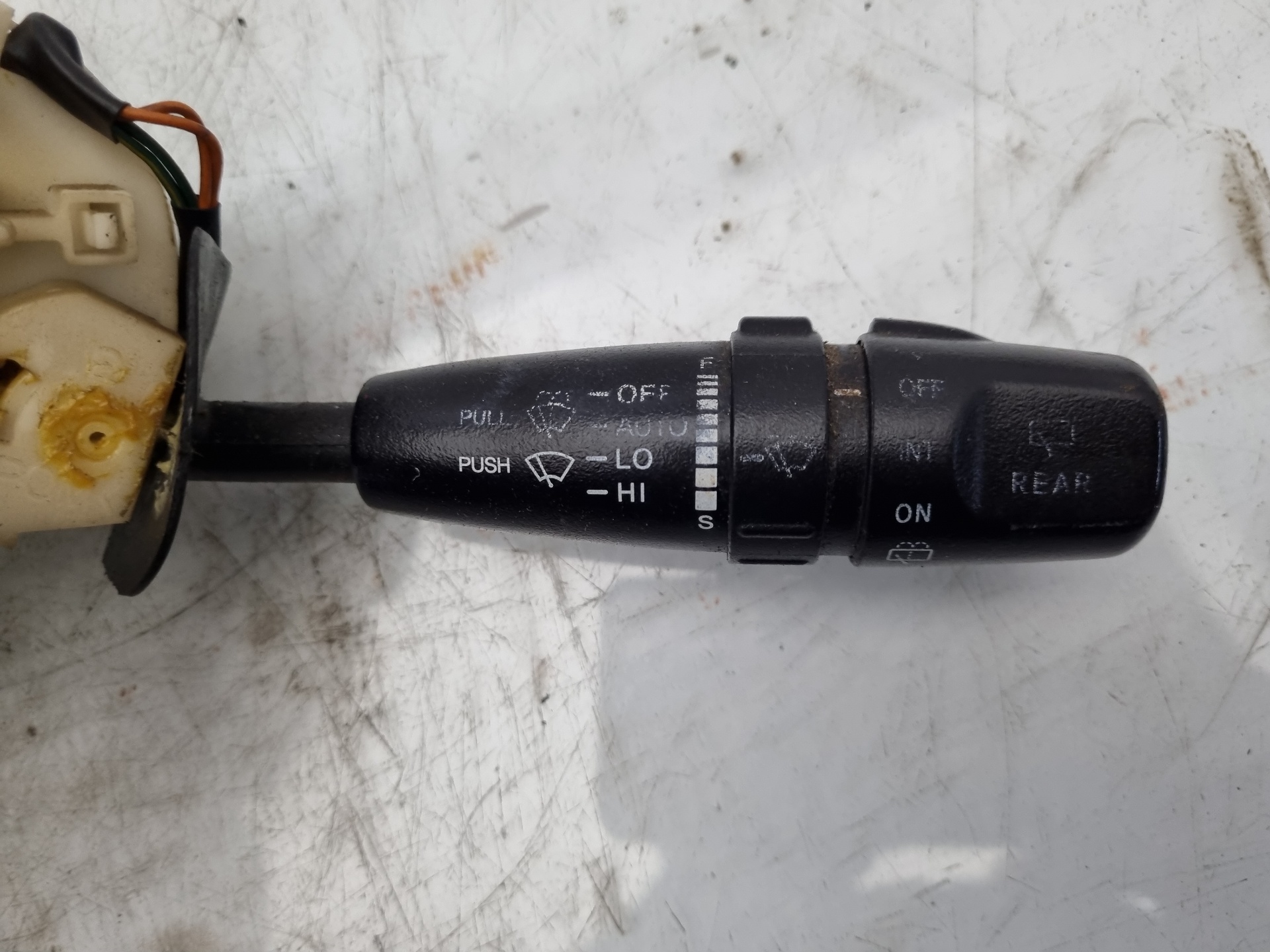 MANDO MULTIFUNCION KIA CARNIVAL D/J3