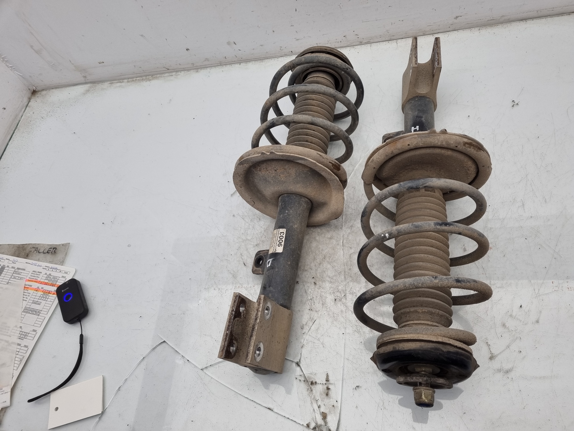 JUEGO AMORTIGUADORES DELANTERO PEUGEOT 307 BERLINA 9HZ