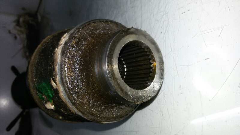 TRANSMISION DELANTERA DERECHA MERCEDES-BENZ MB OM-616963