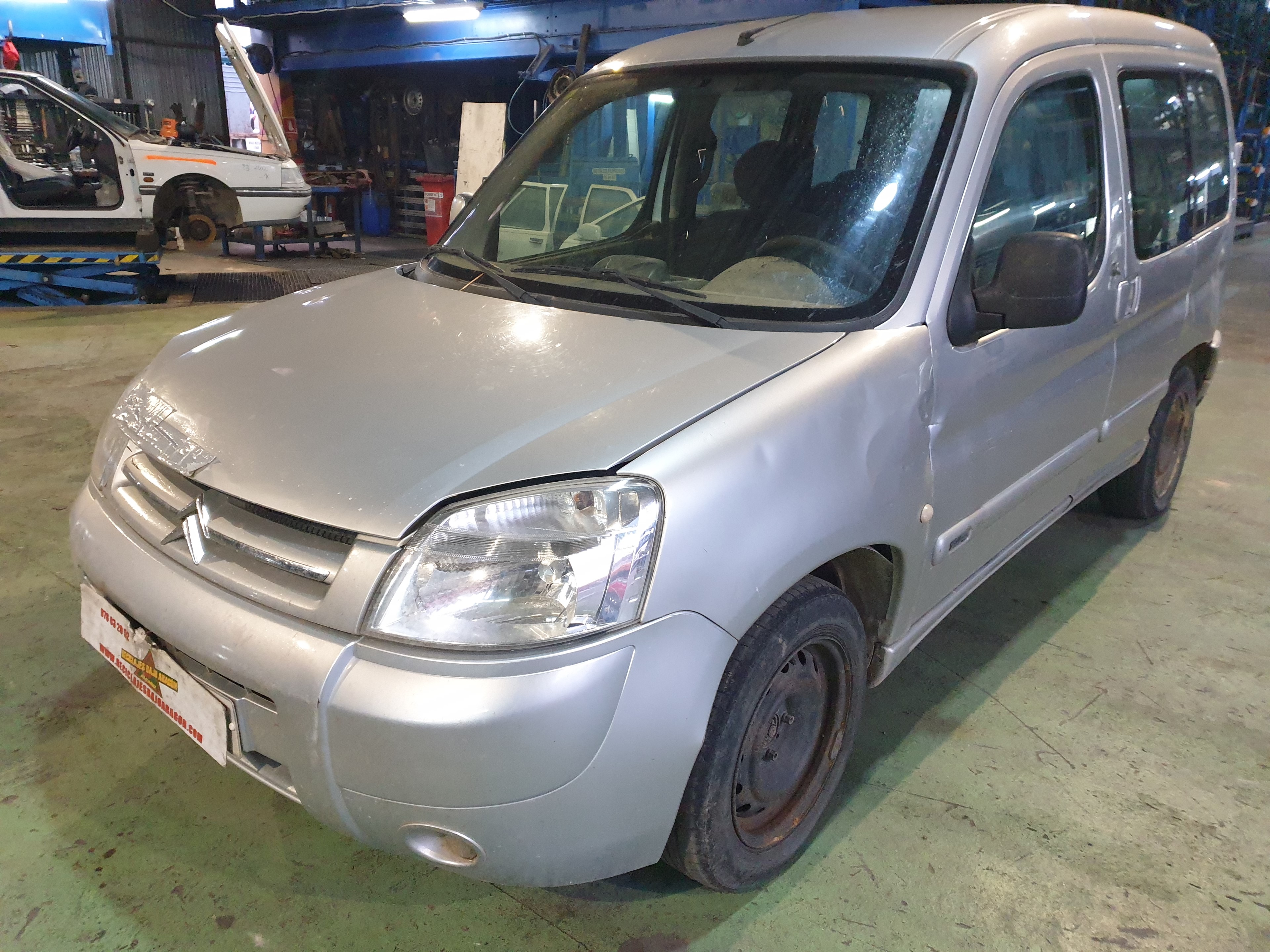 MANGUETA DELANTERA DERECHA CITROEN BERLINGO RHY