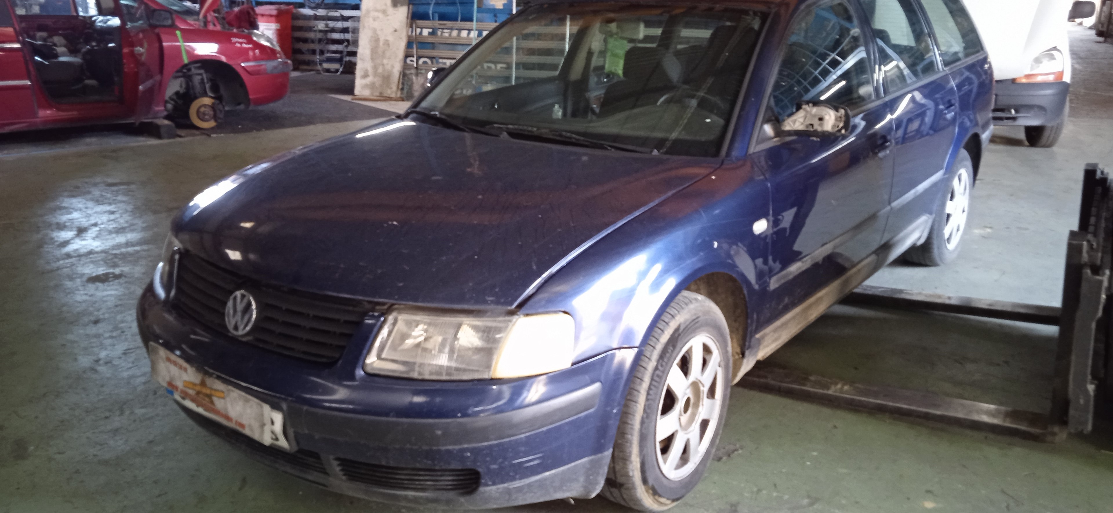 RETROVISOR DERECHO VOLKSWAGEN PASSAT ATJ