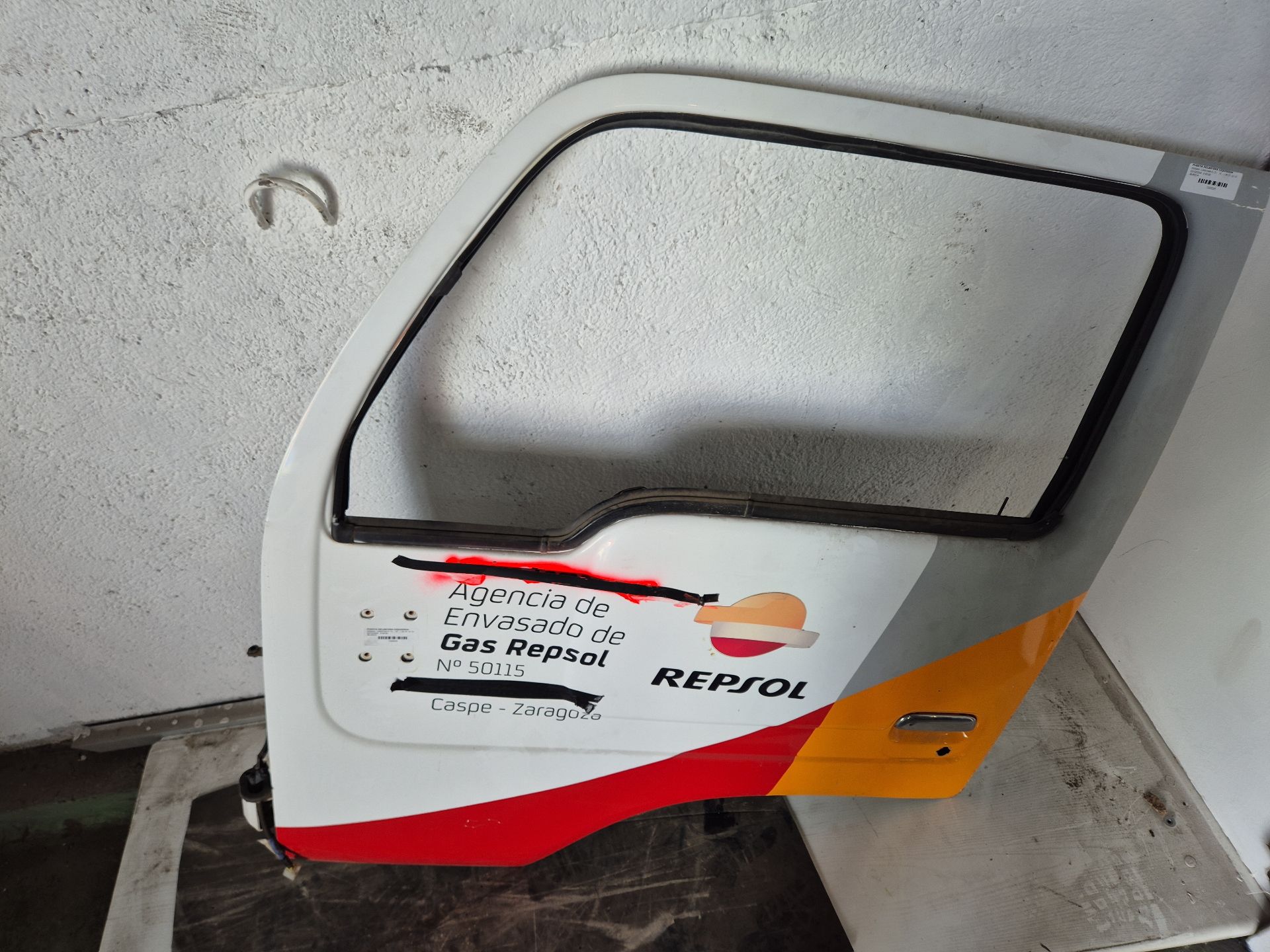 PUERTA DELANTERA IZQUIERDA NISSAN CABSTAR 