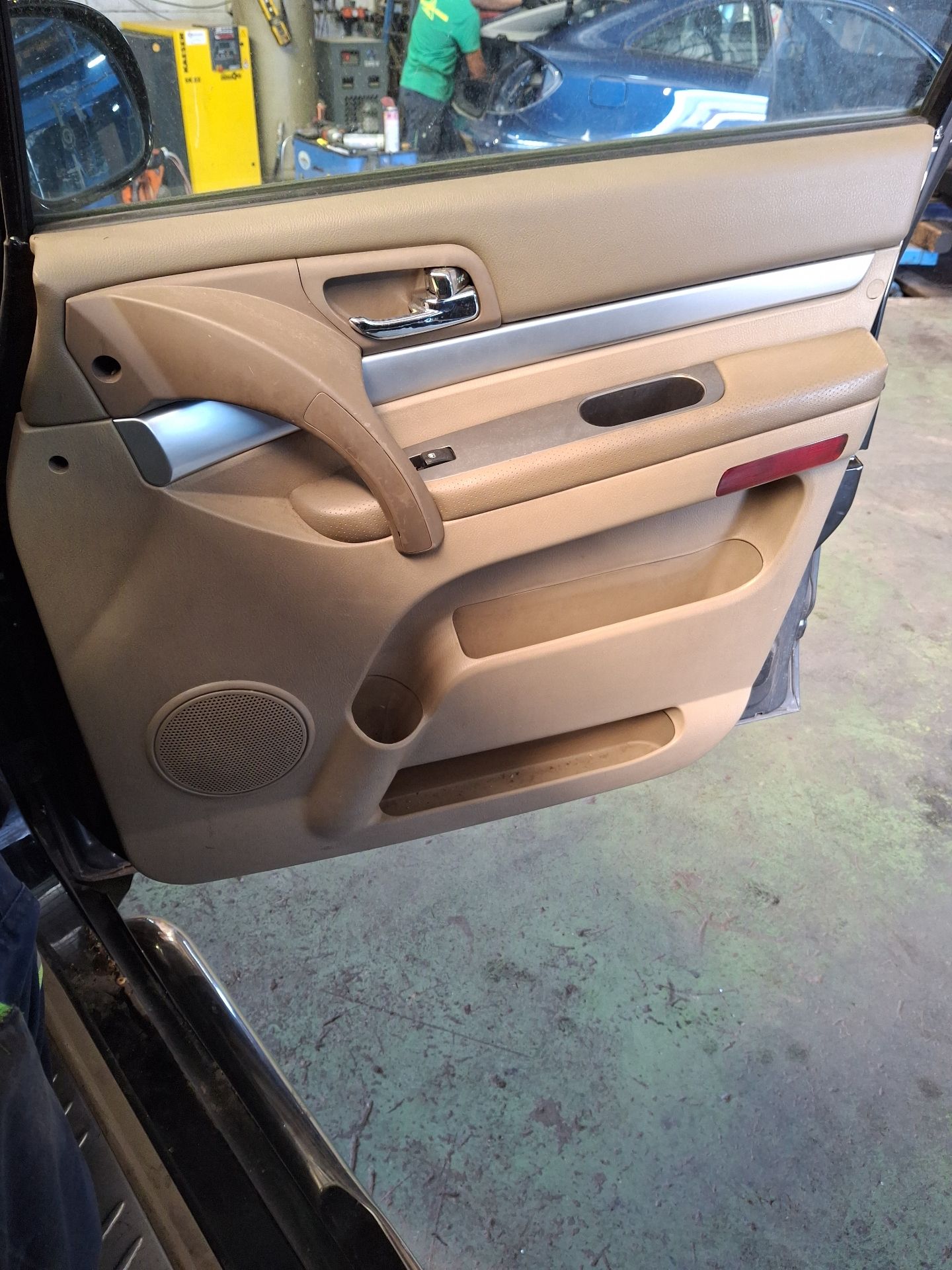  SSANGYONG RODIUS I 2.7 Xdi 4WD