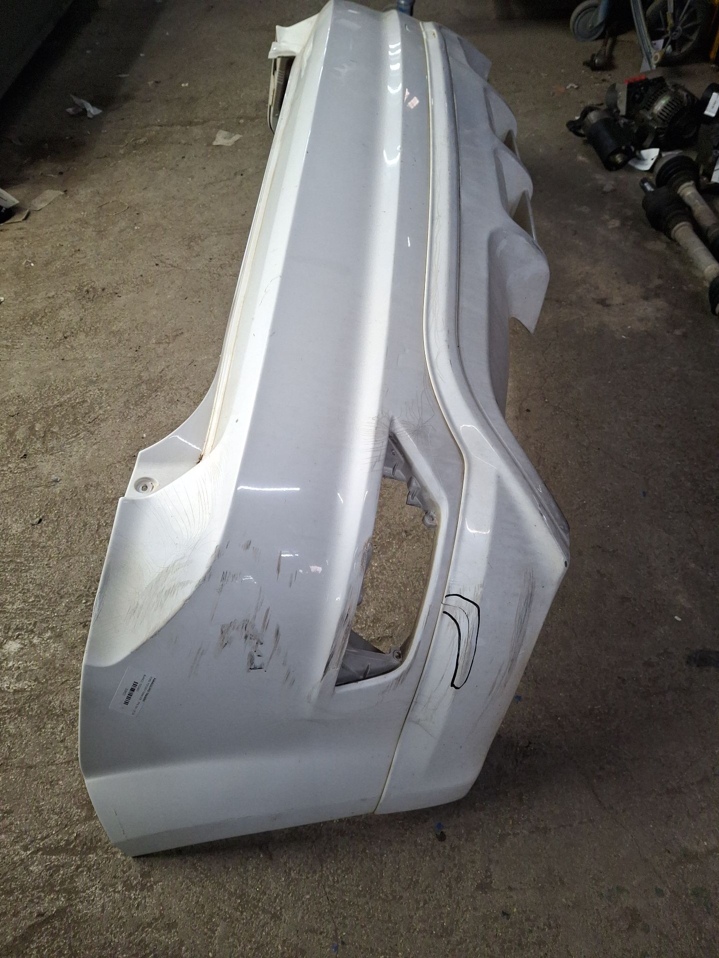 PARAGOLPES TRASERO FORD FOCUS 