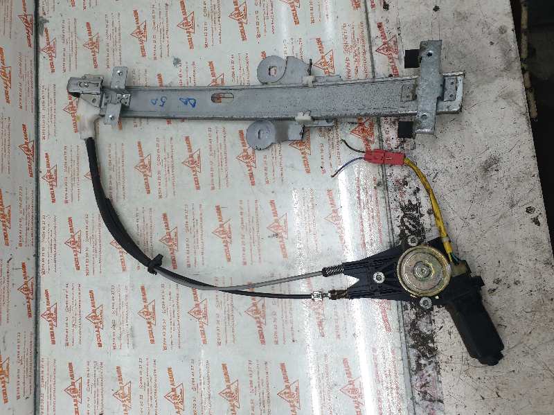 ELEVALUNAS DELANTERO DERECHO CHRYSLER VOYAGER MOO