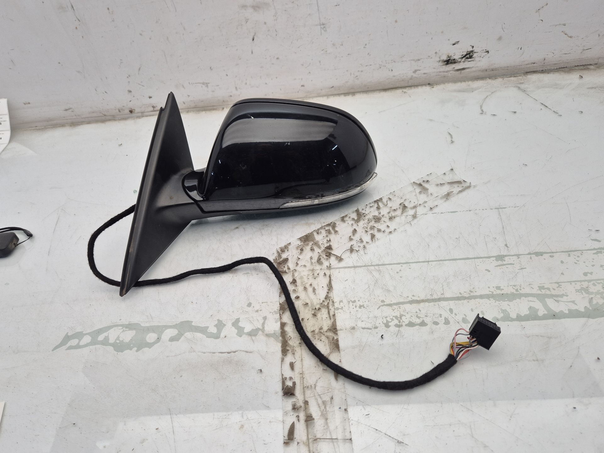 RETROVISOR IZQUIERDO SKODA SUPERB 