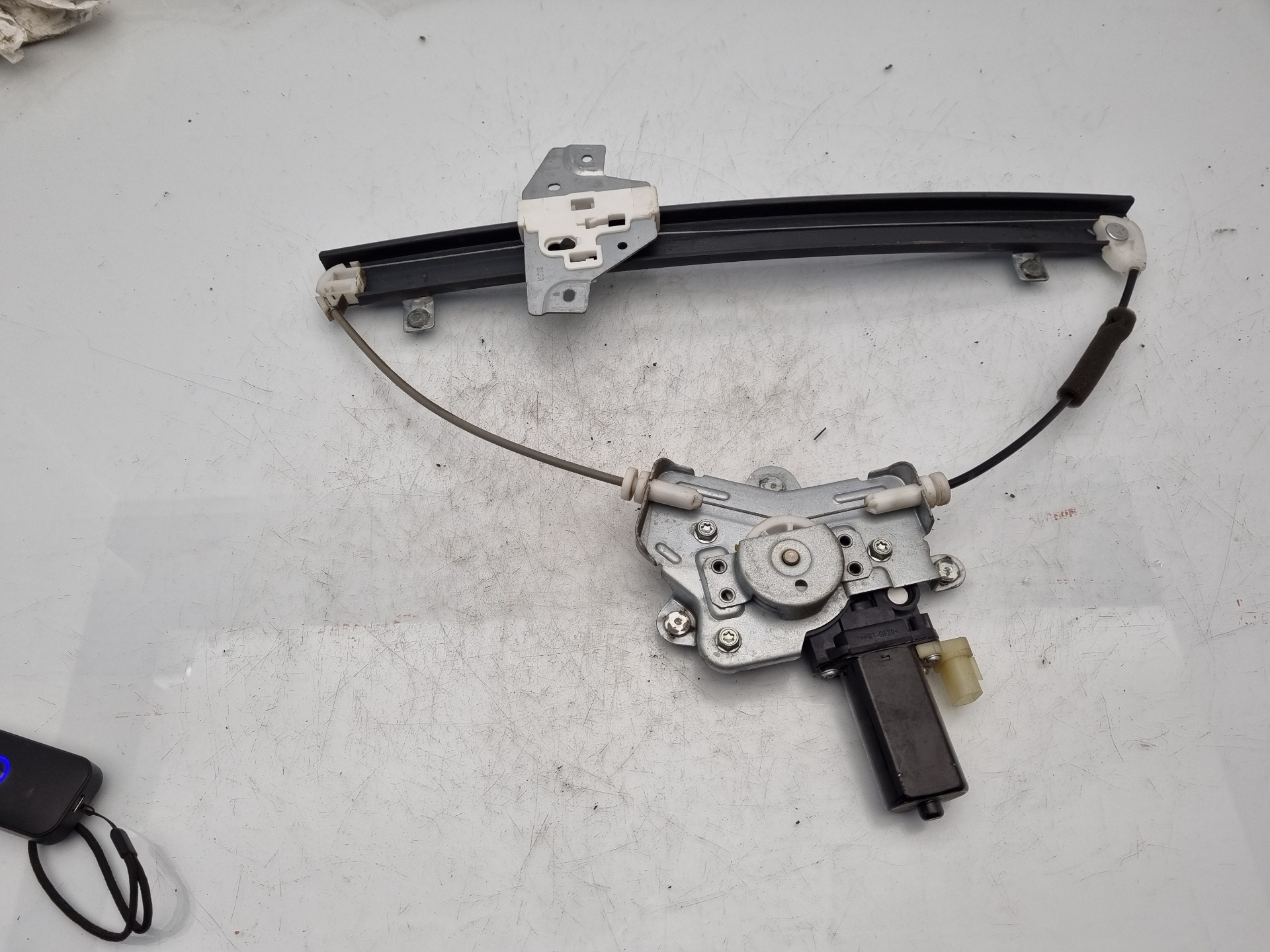 ELEVALUNAS DELANTERO DERECHO KIA PICANTO G4HG