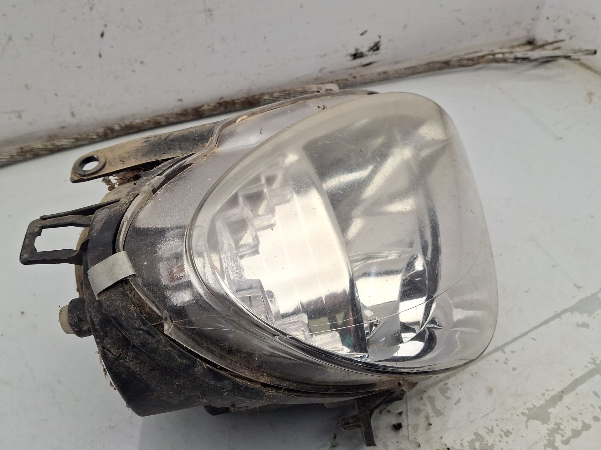 FARO IZQUIERDO CITROEN XSARA 