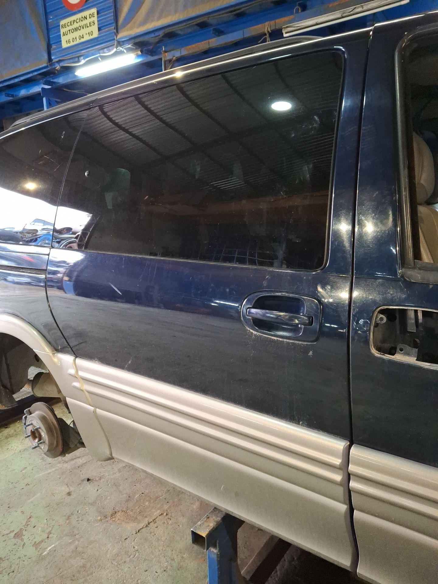 PUERTA LATERAL CORREDERA DERECHA CHEVROLET TRANS 