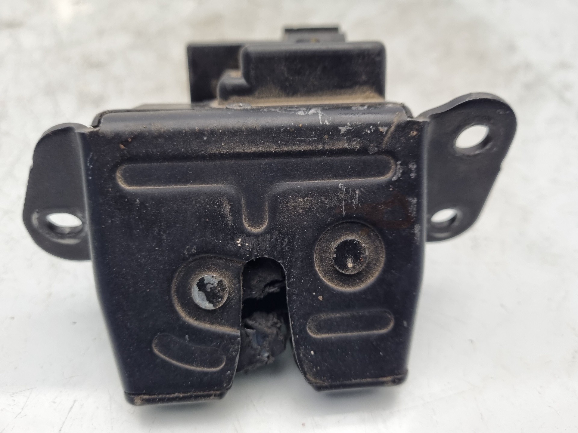 CERRADURA MALETERO / PORTON KIA CEED D4EA