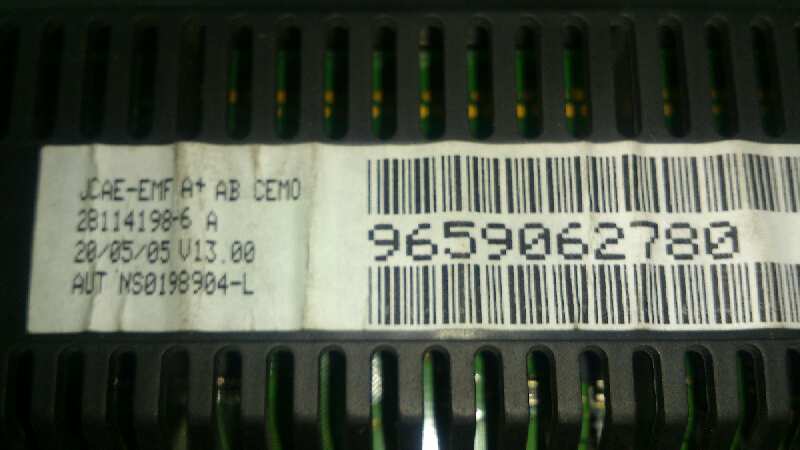 PANTALLA MULTIFUNCION CITROEN C4 BERLINA 9HX (DV6ATED4)