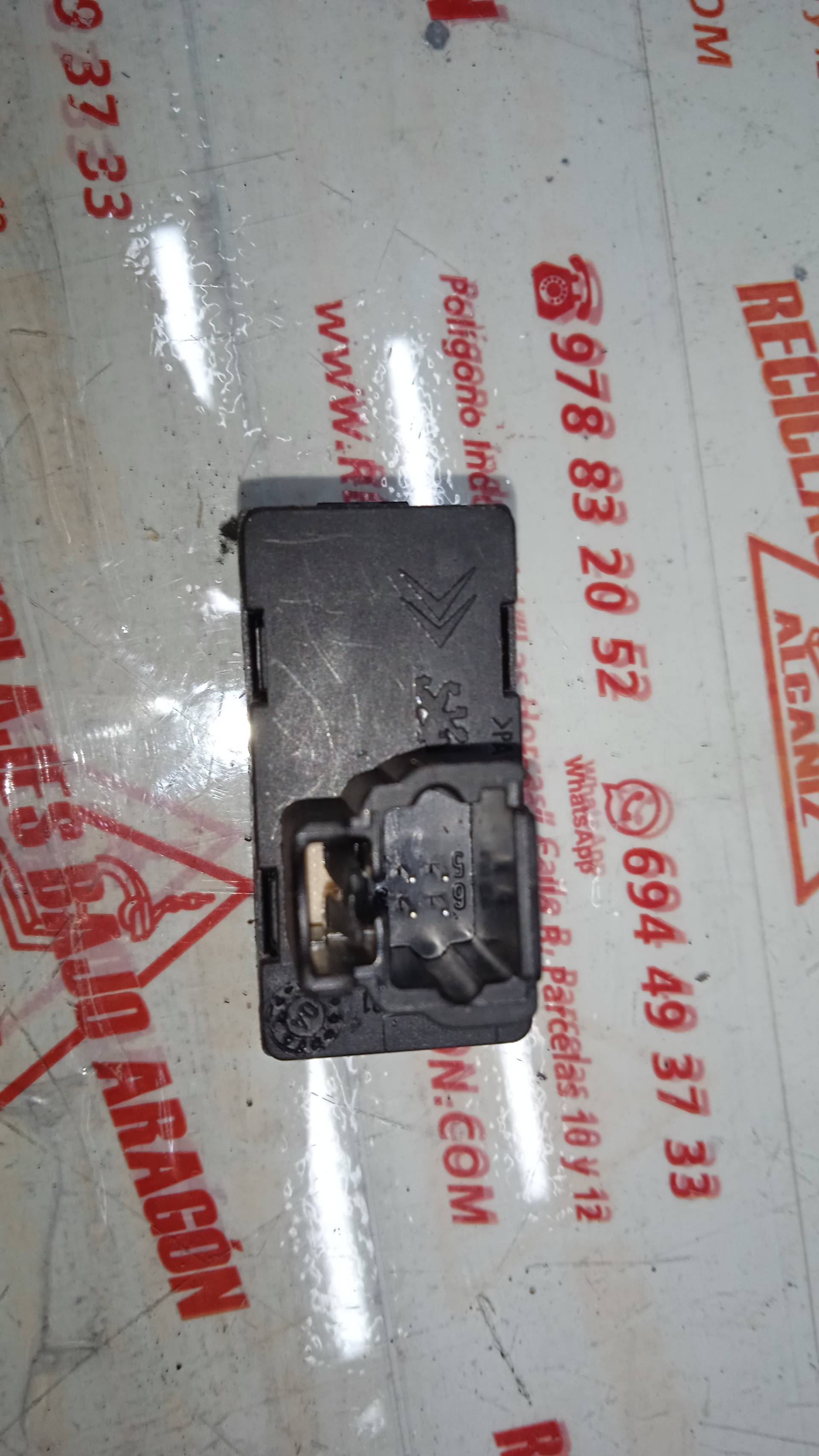 MANDO ELEVALUNAS DELANTERO DERECHO PEUGEOT 407 RHR