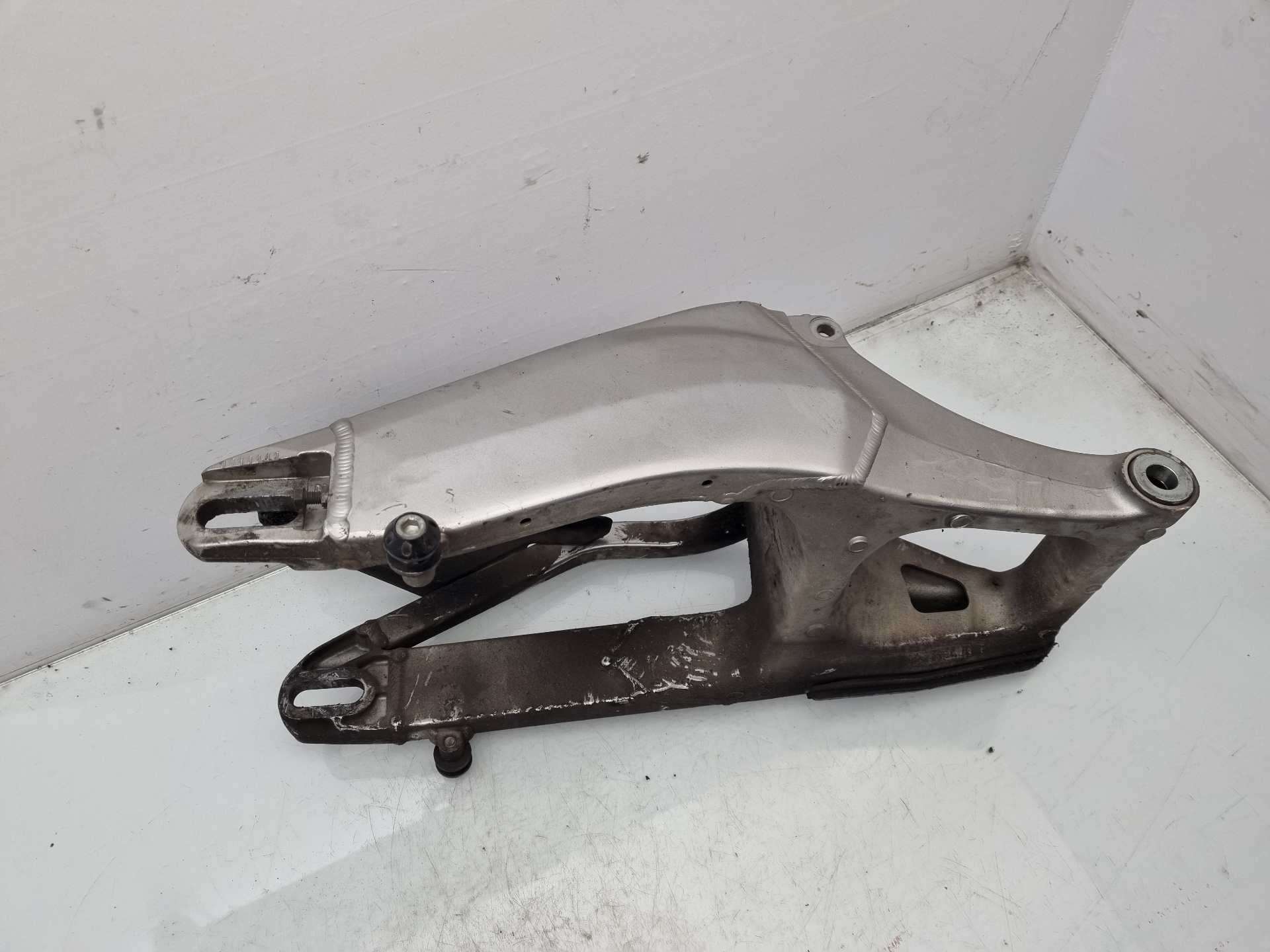 SOPORTE MOTOR TRASERO KAWASAKI VERSYS ER650AE