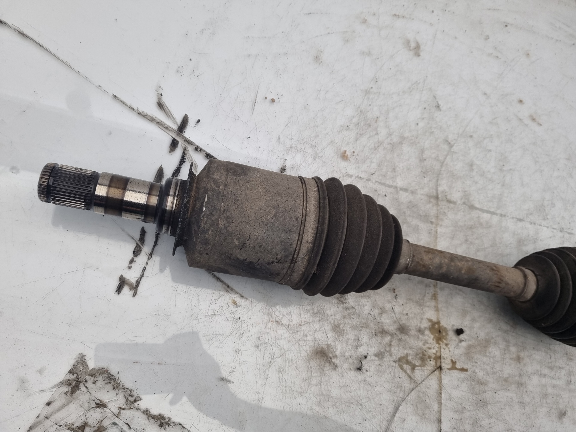 TRANSMISION DELANTERA IZQUIERDA MERCEDES-BENZ CLAS 612963