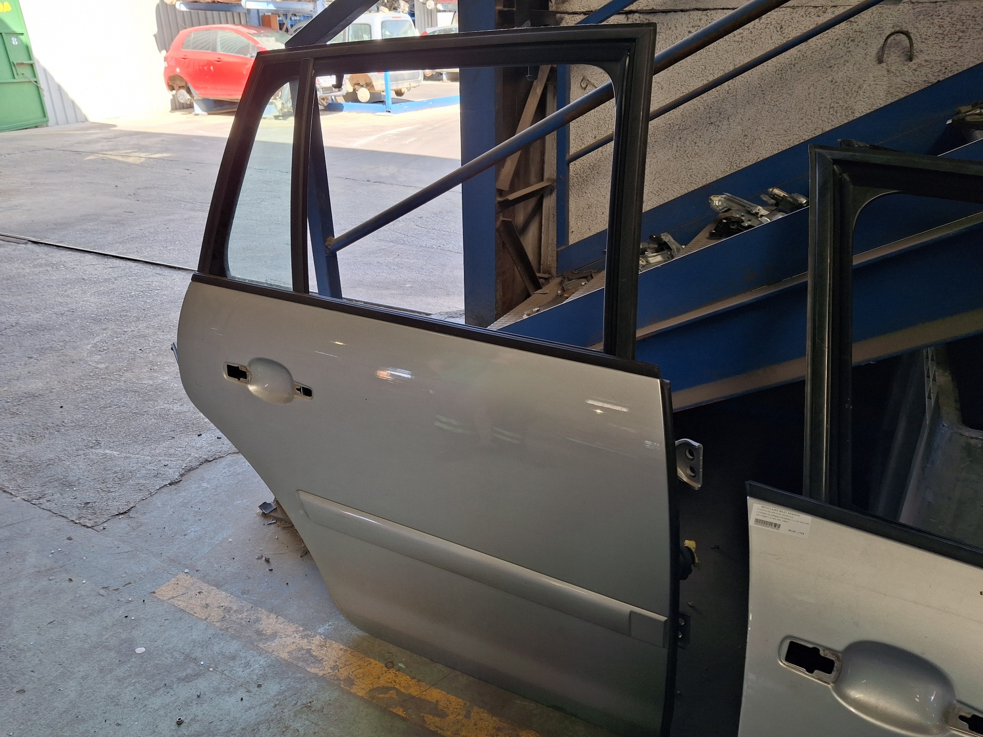 PUERTA TRASERA DERECHA CITROEN C4 9HZ