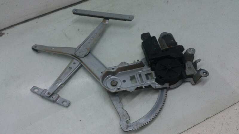 ELEVALUNAS DELANTERO DERECHO OPEL CORSA Y 17 DT