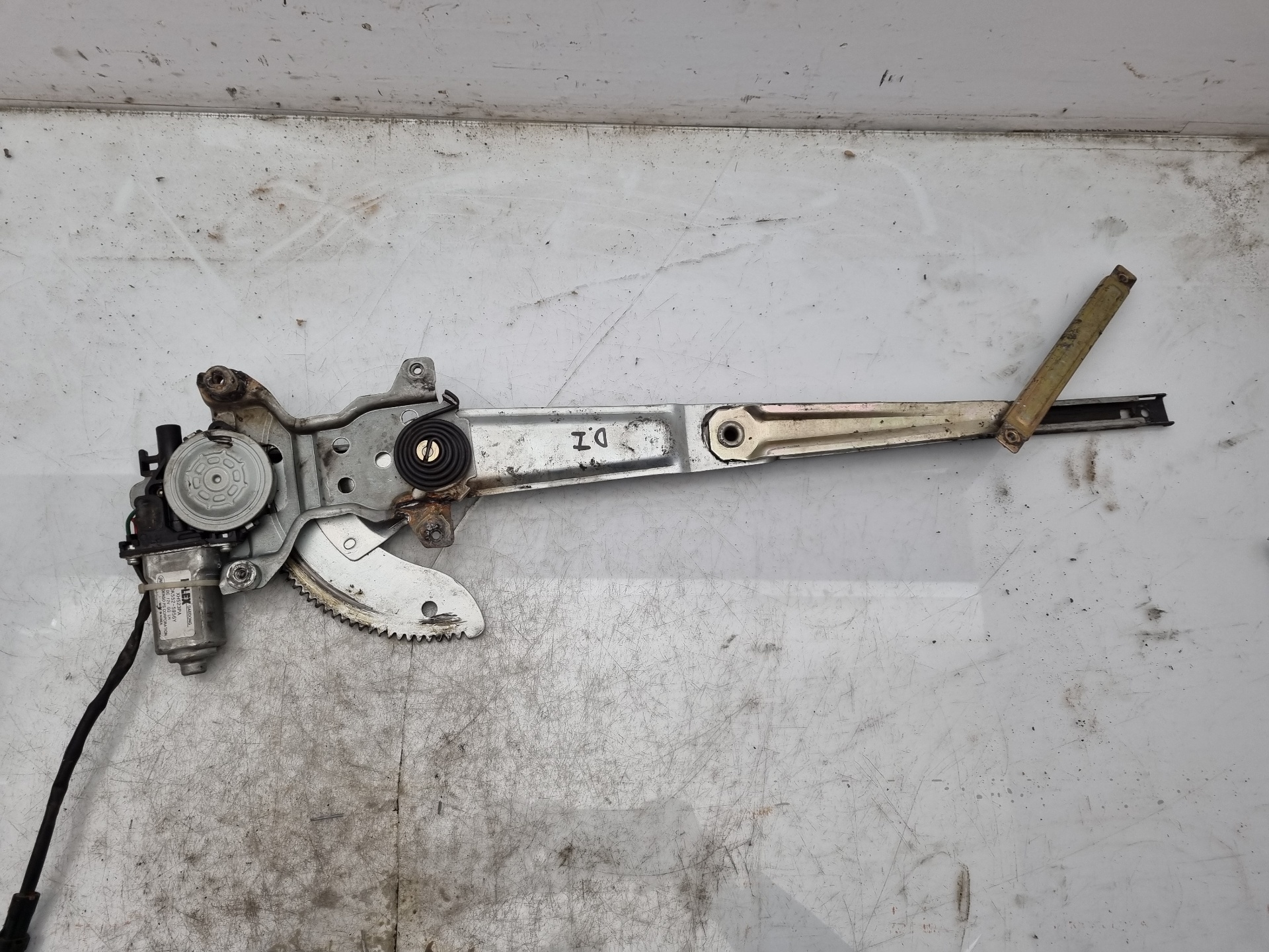 ELEVALUNAS DELANTERO IZQUIERDO KIA CARNIVAL D/J3