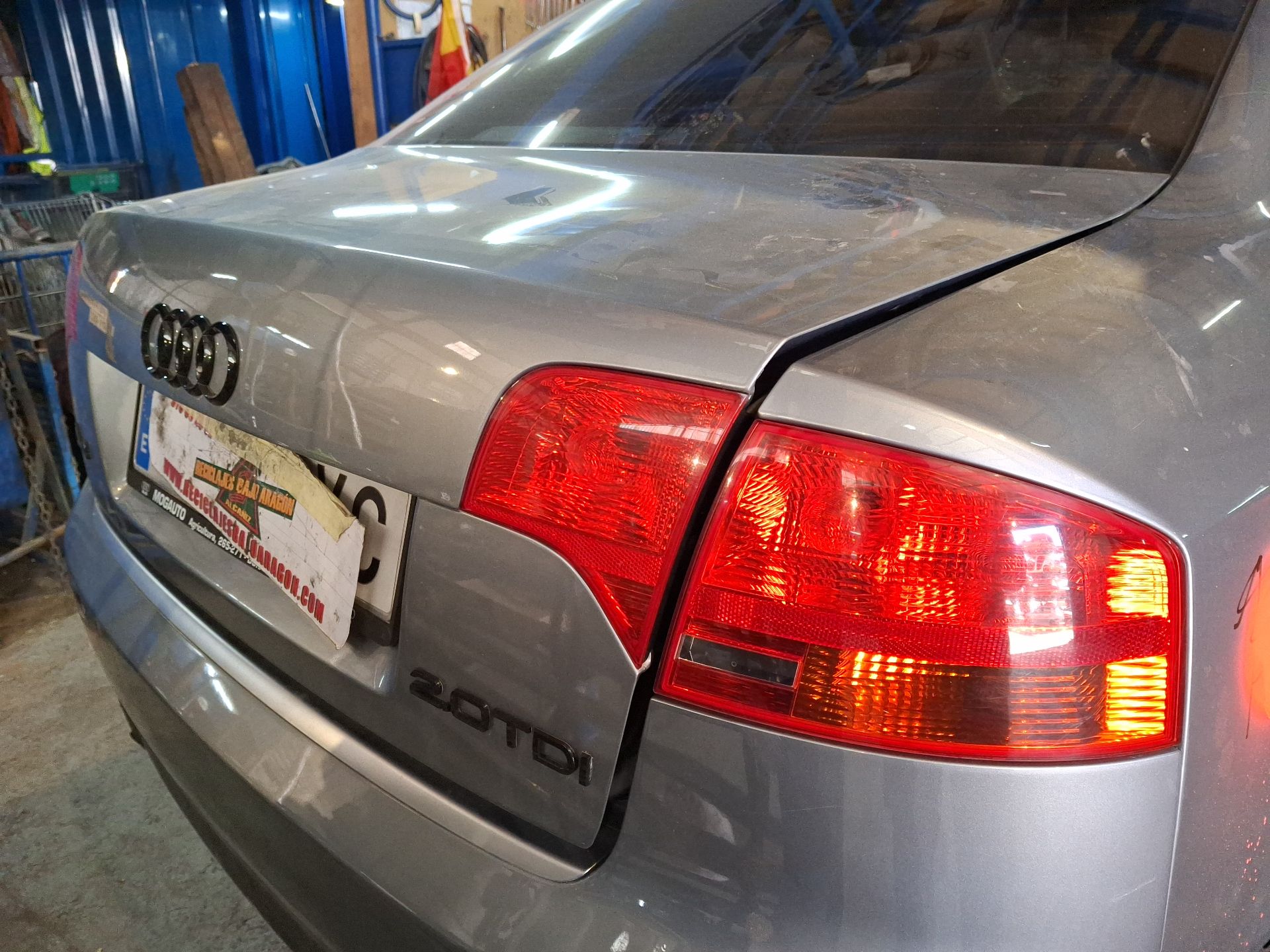 PORTON TRASERO AUDI A4 