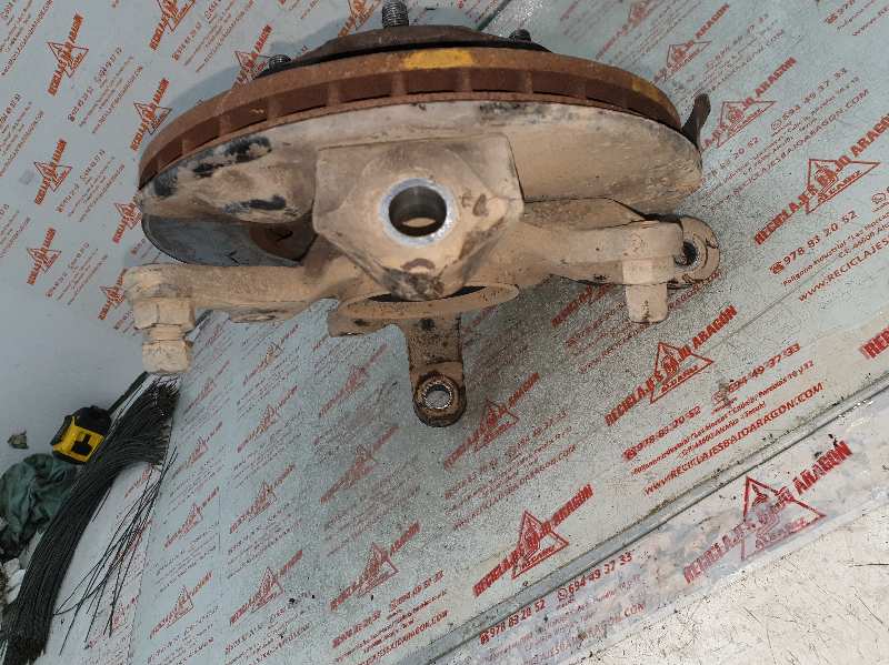 MANGUETA DELANTERA DERECHA NISSAN TERRANO TD27TI