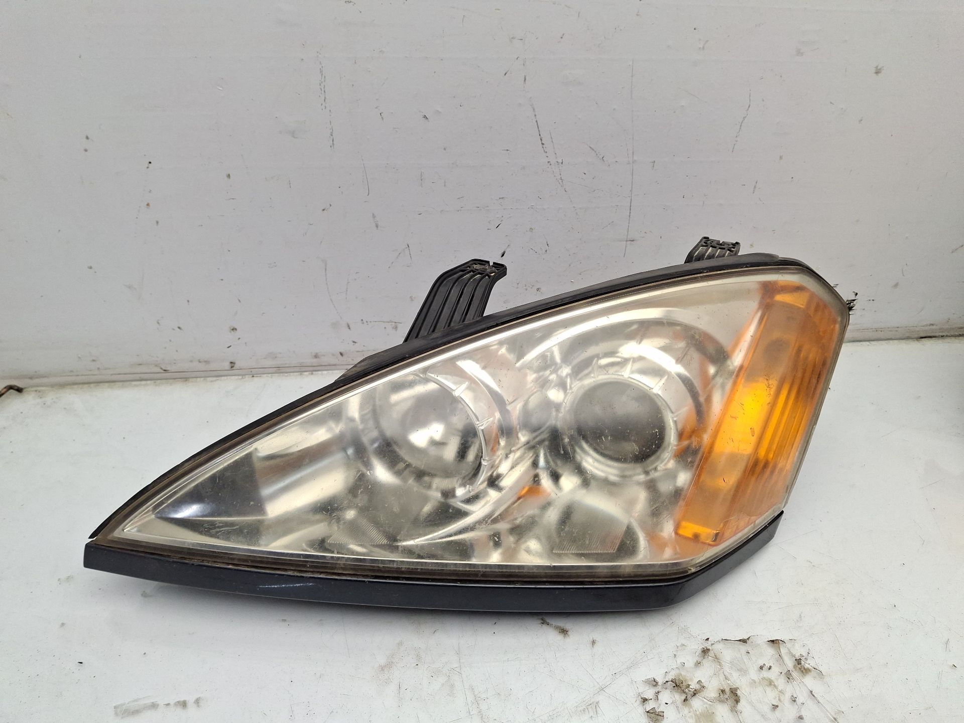 FARO IZQUIERDO SSANGYONG KYRON 