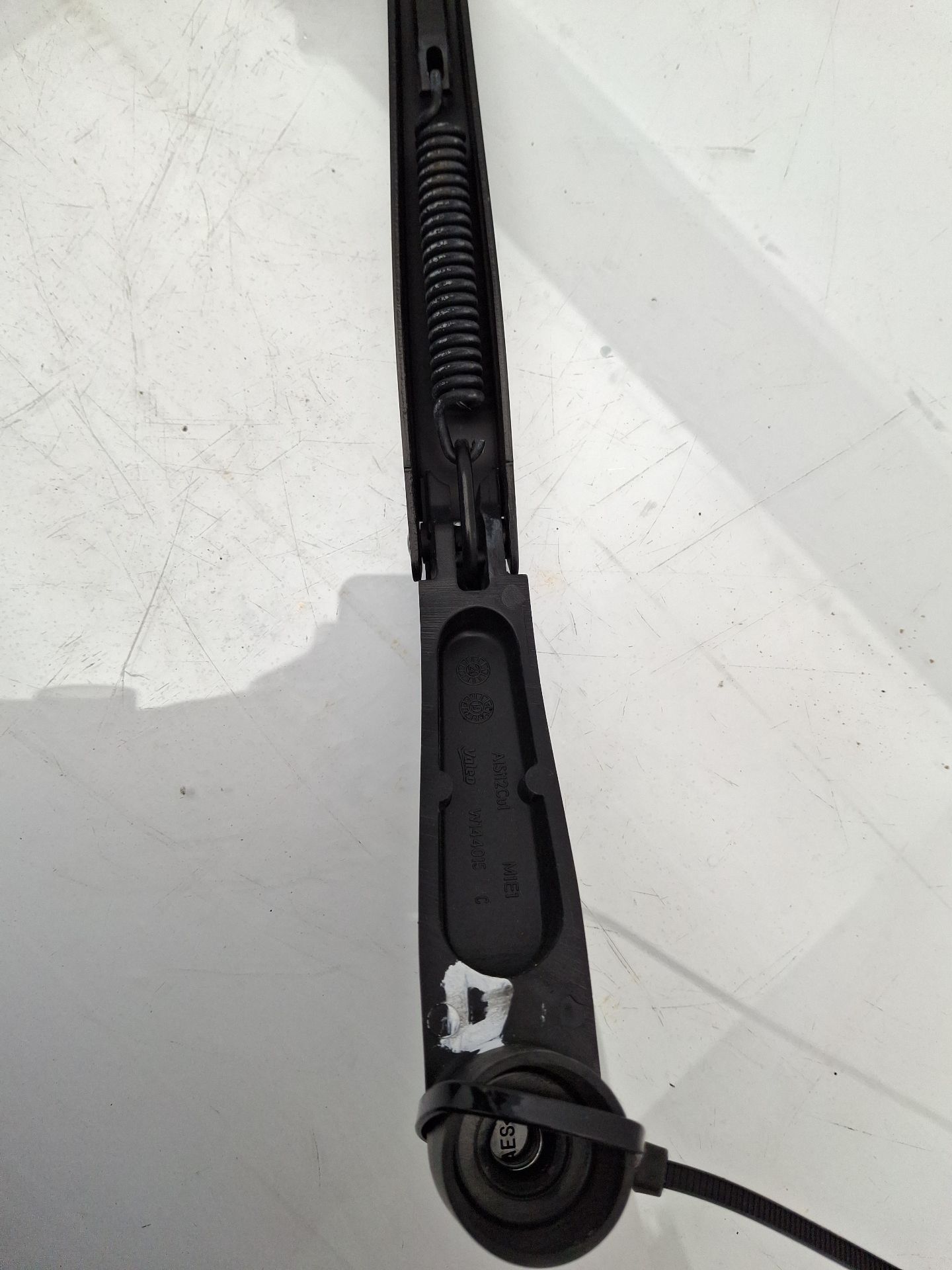 BRAZO LIMPIA DELANTERO DERECHO NISSAN JUKE 