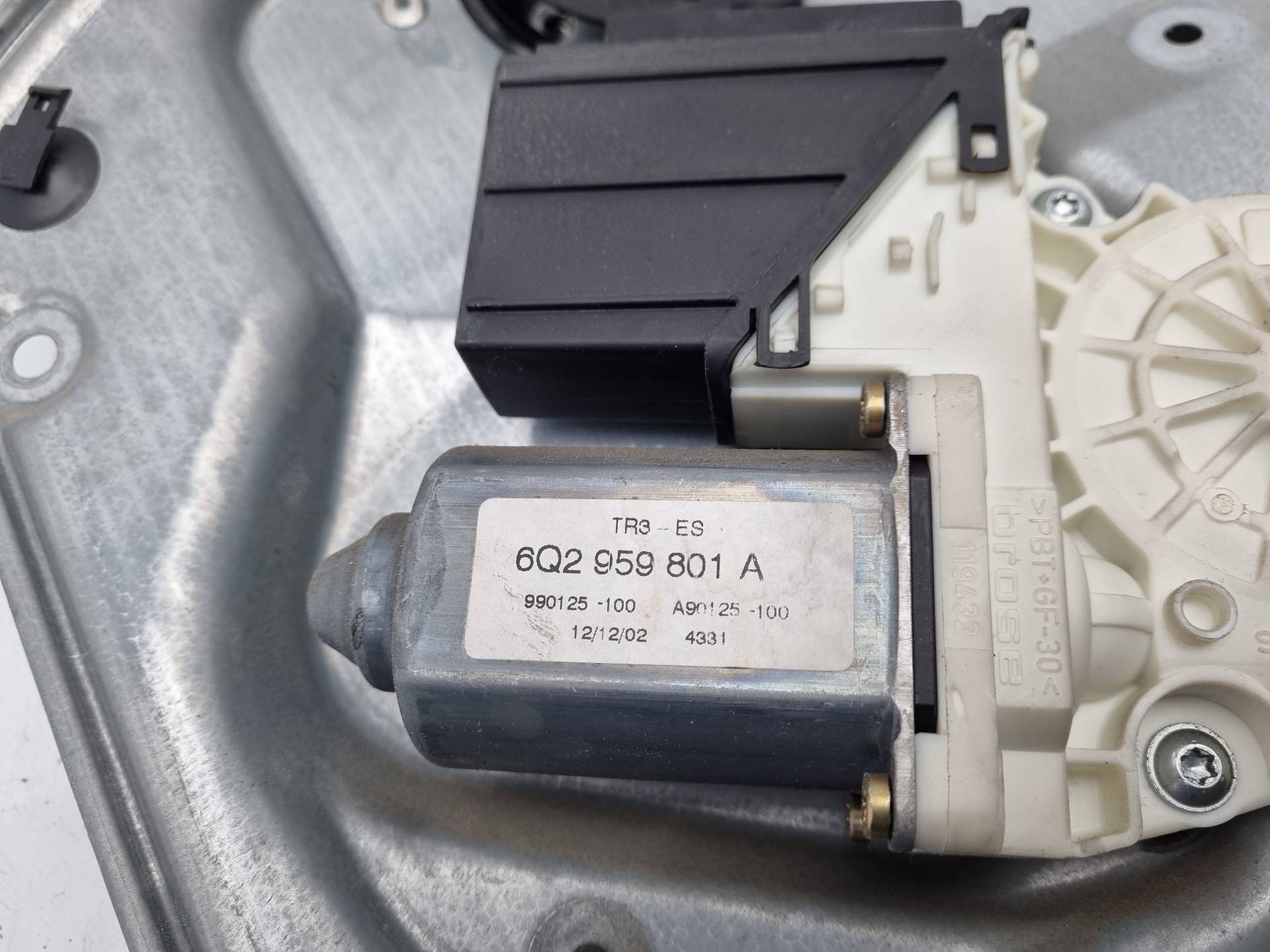 ELEVALUNAS DELANTERO DERECHO SEAT CORDOBA ASZ