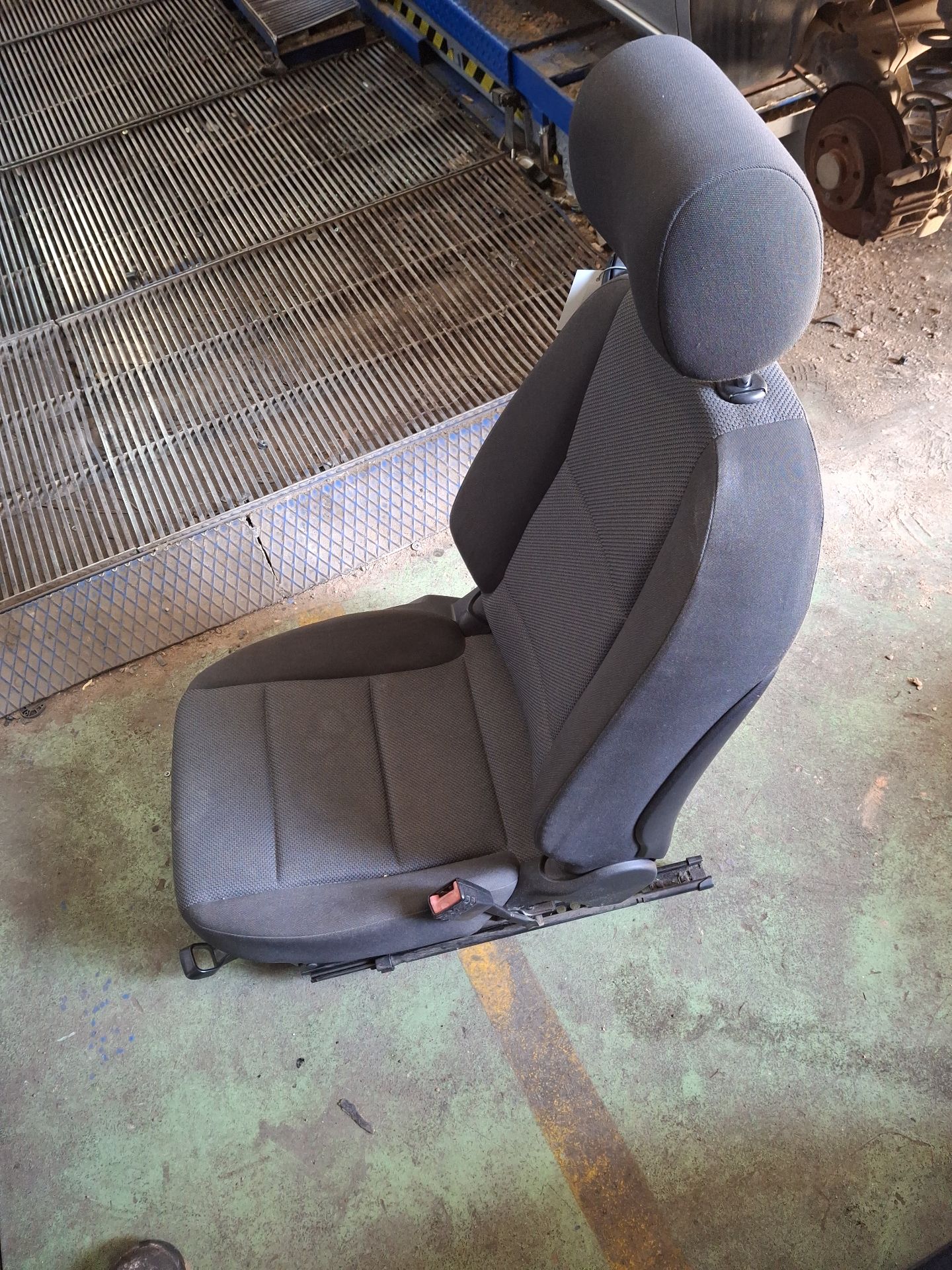 ASIENTO DELANTERO DERECHO AUDI A3 