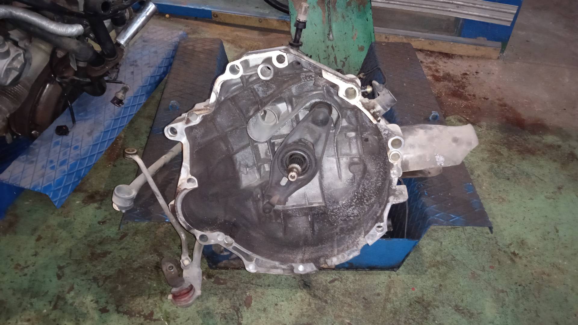 CAJA CAMBIOS AUDI A6 AKN