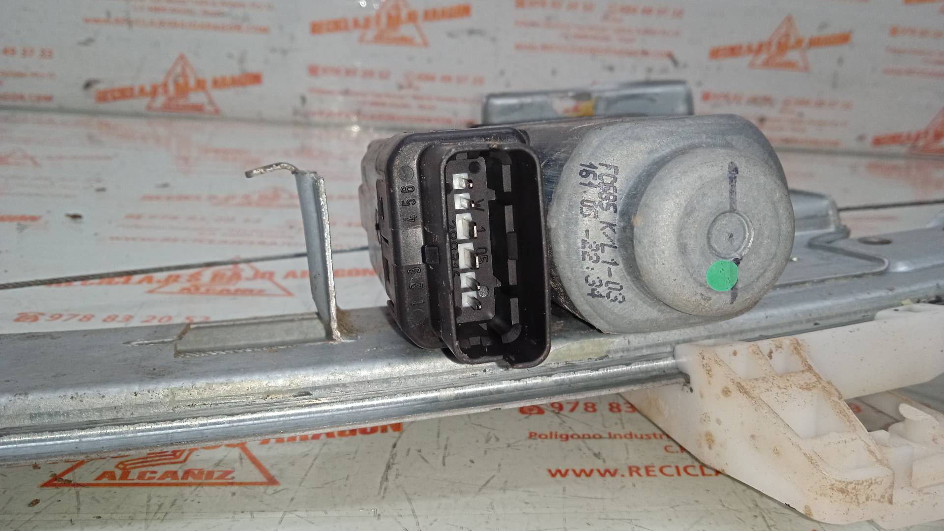 ELEVALUNAS TRASERO DERECHO RENAULT MEGANE F9Q B8