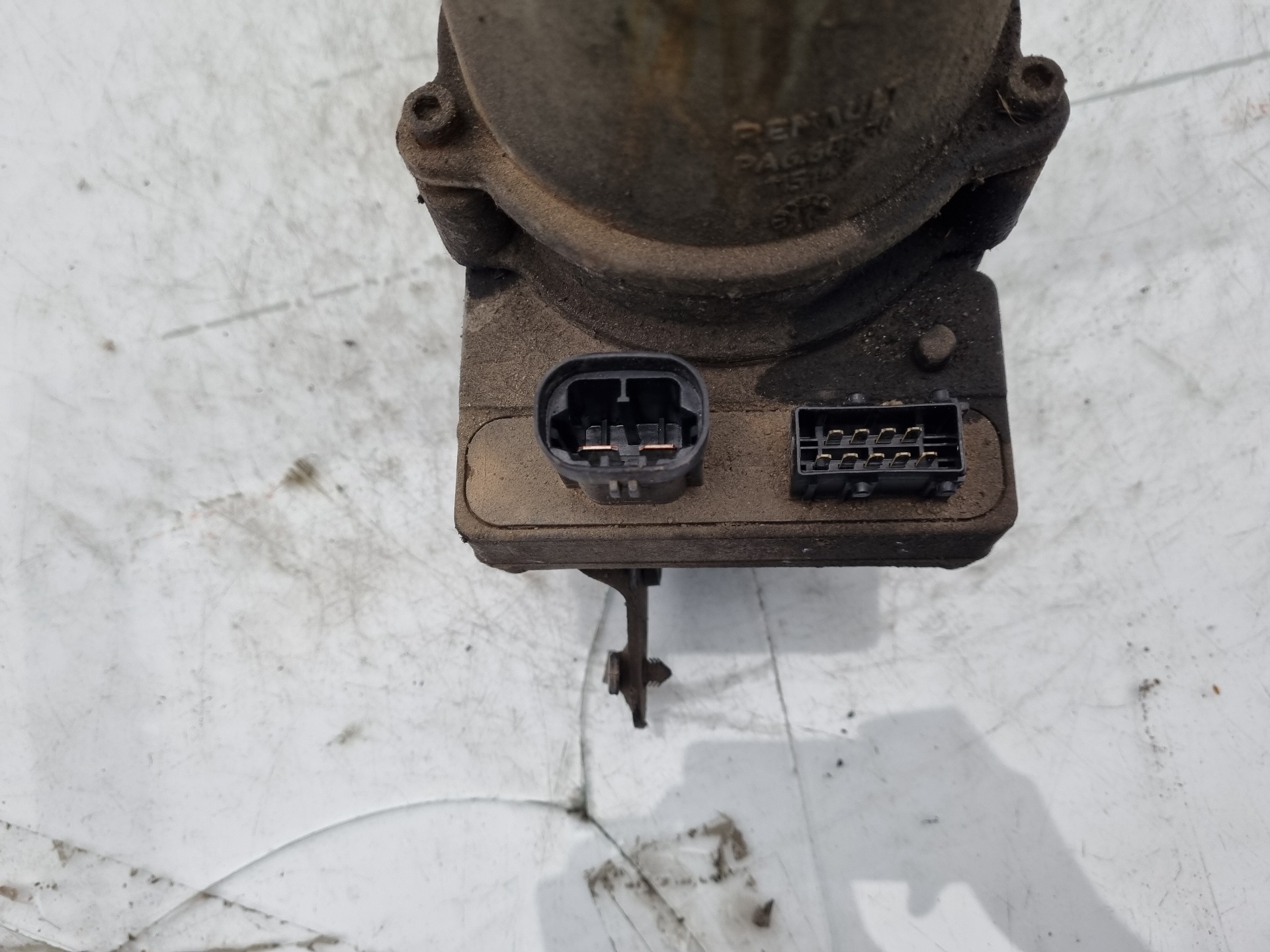 BOMBA DIRECCION DACIA SANDERO K9K E8